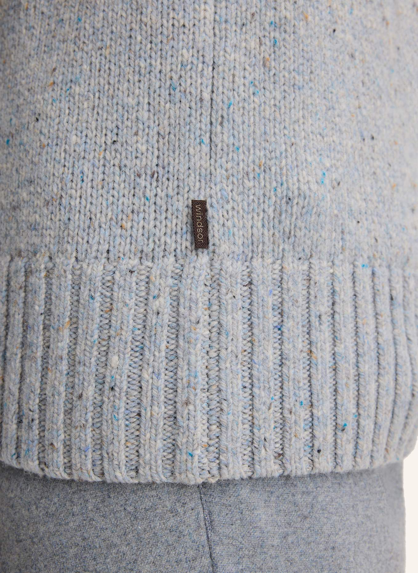 windsor. Strickpullover: HELLBLAU