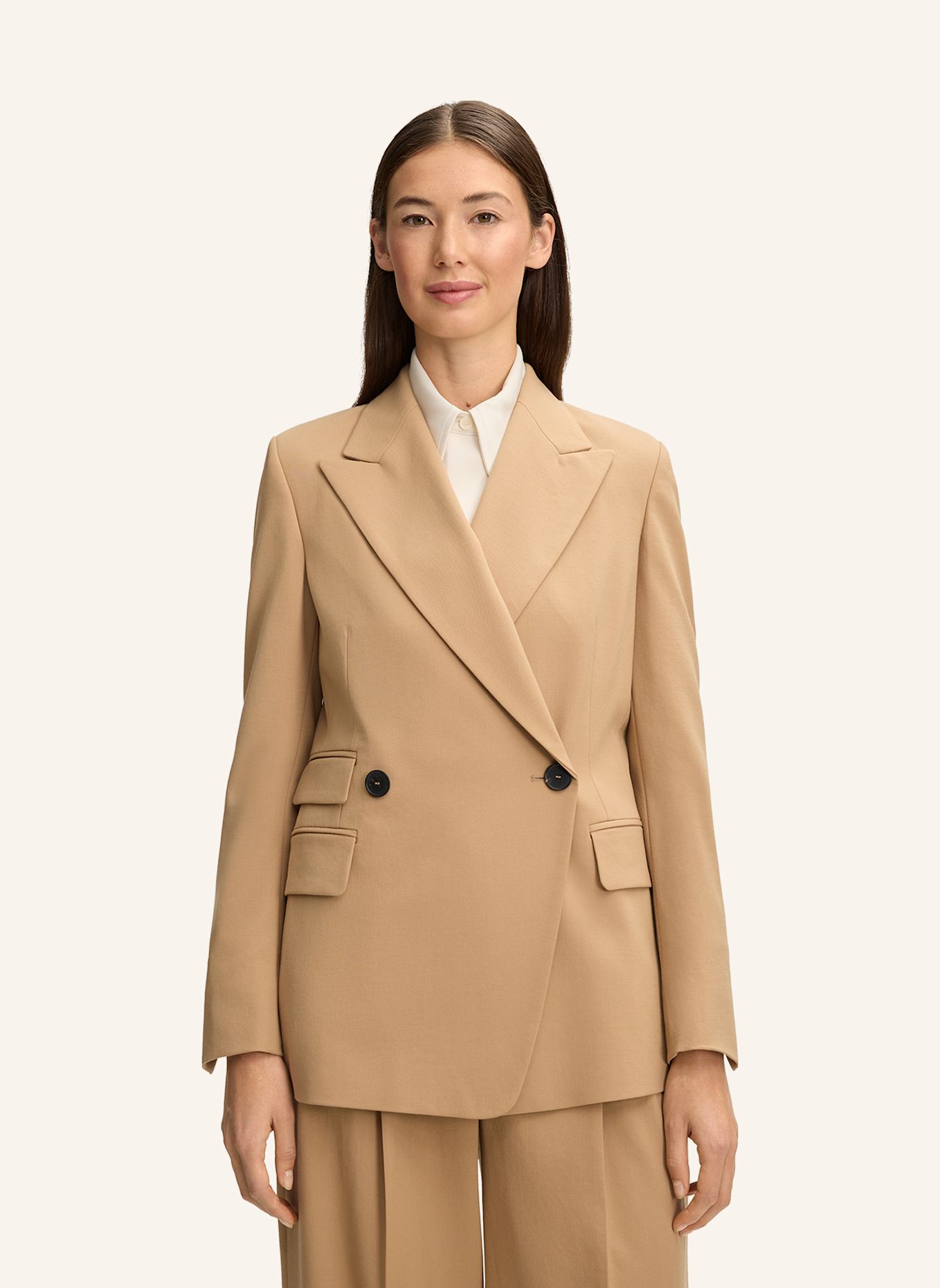 windsor. Blazer: BRAUN