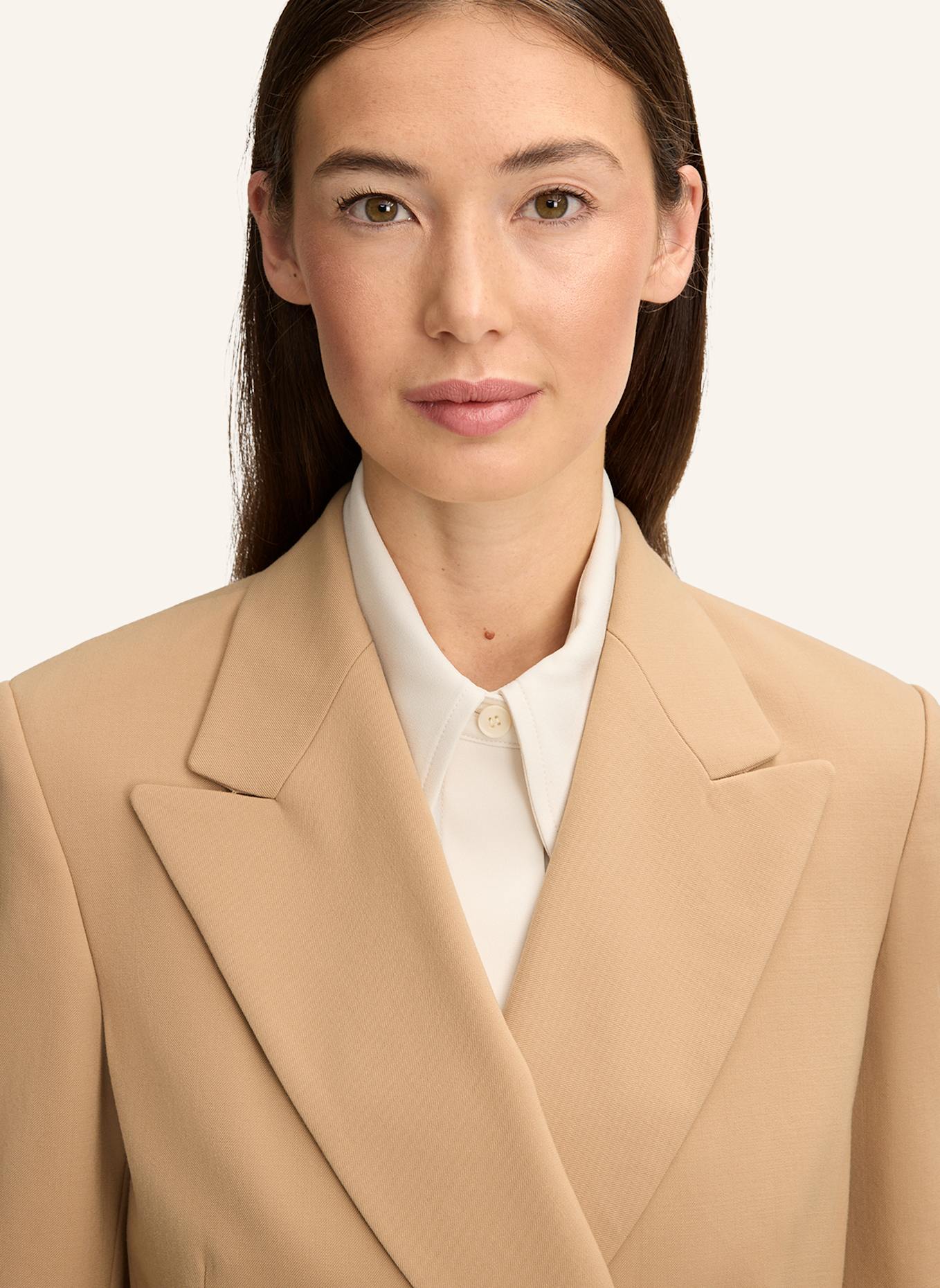 windsor. Blazer: BRAUN