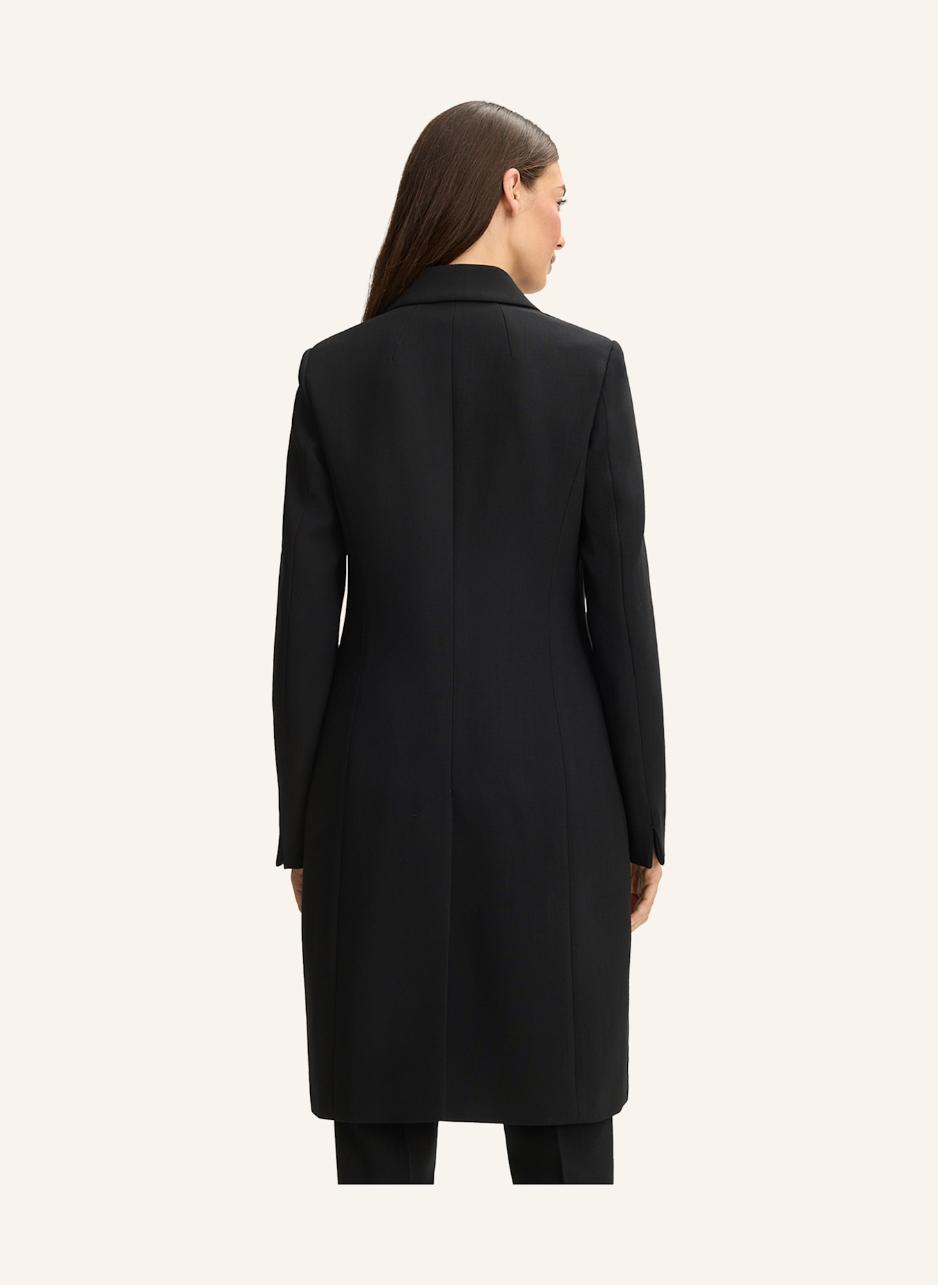 windsor. Mantel: SCHWARZ