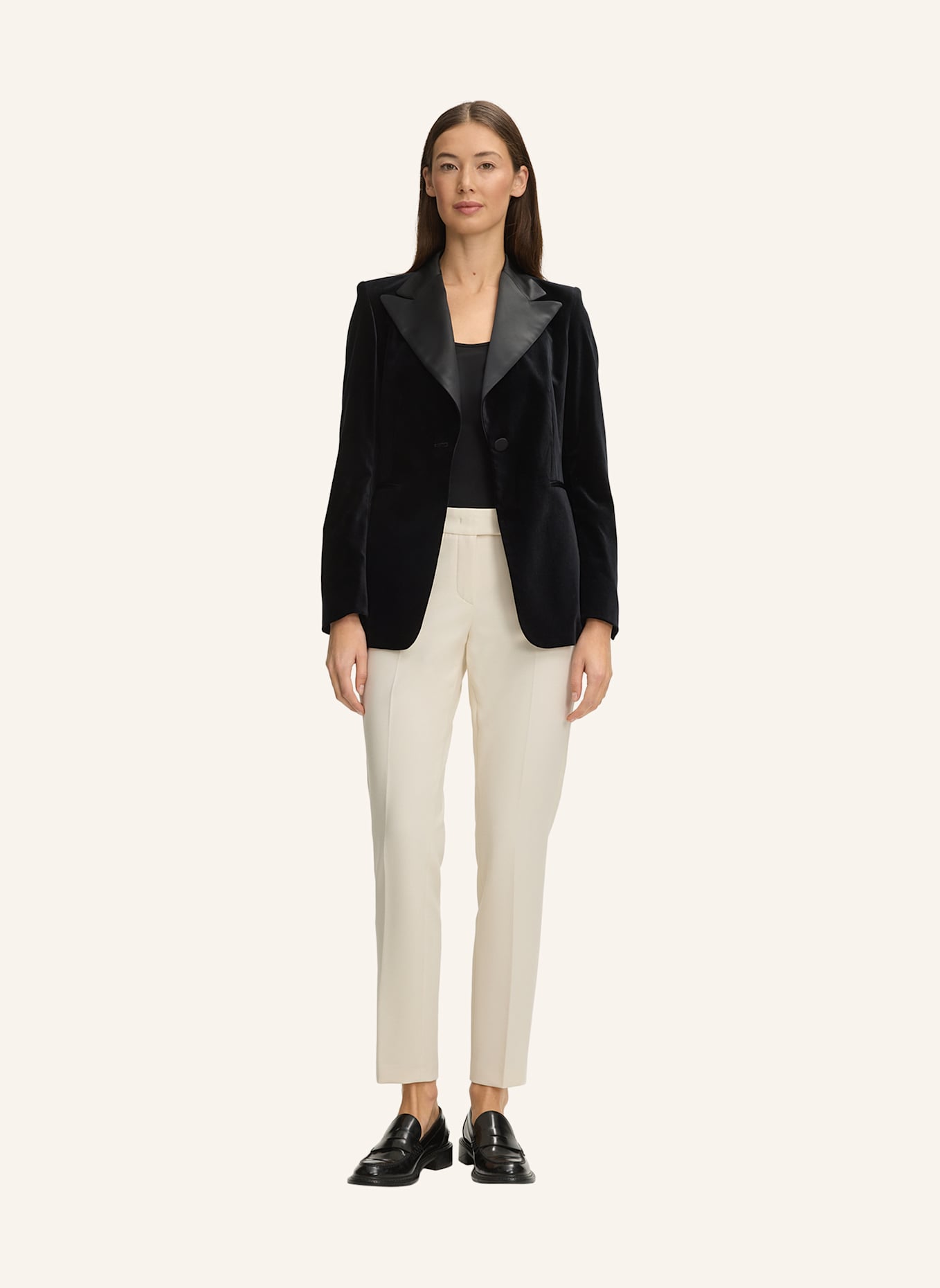 windsor. Hose: CREME