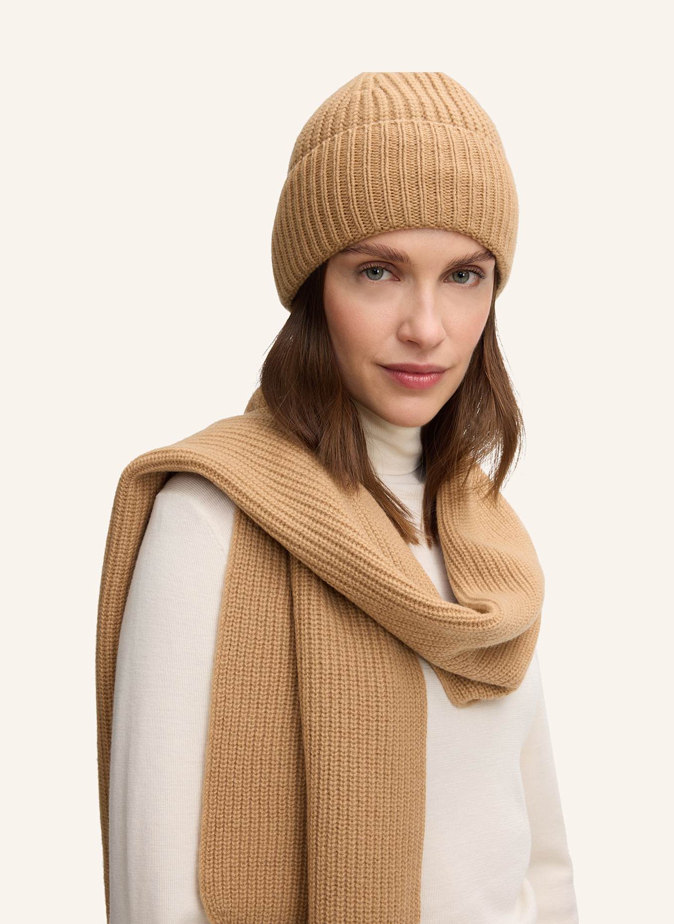 windsor. Cashmere-Mütze: BRAUN