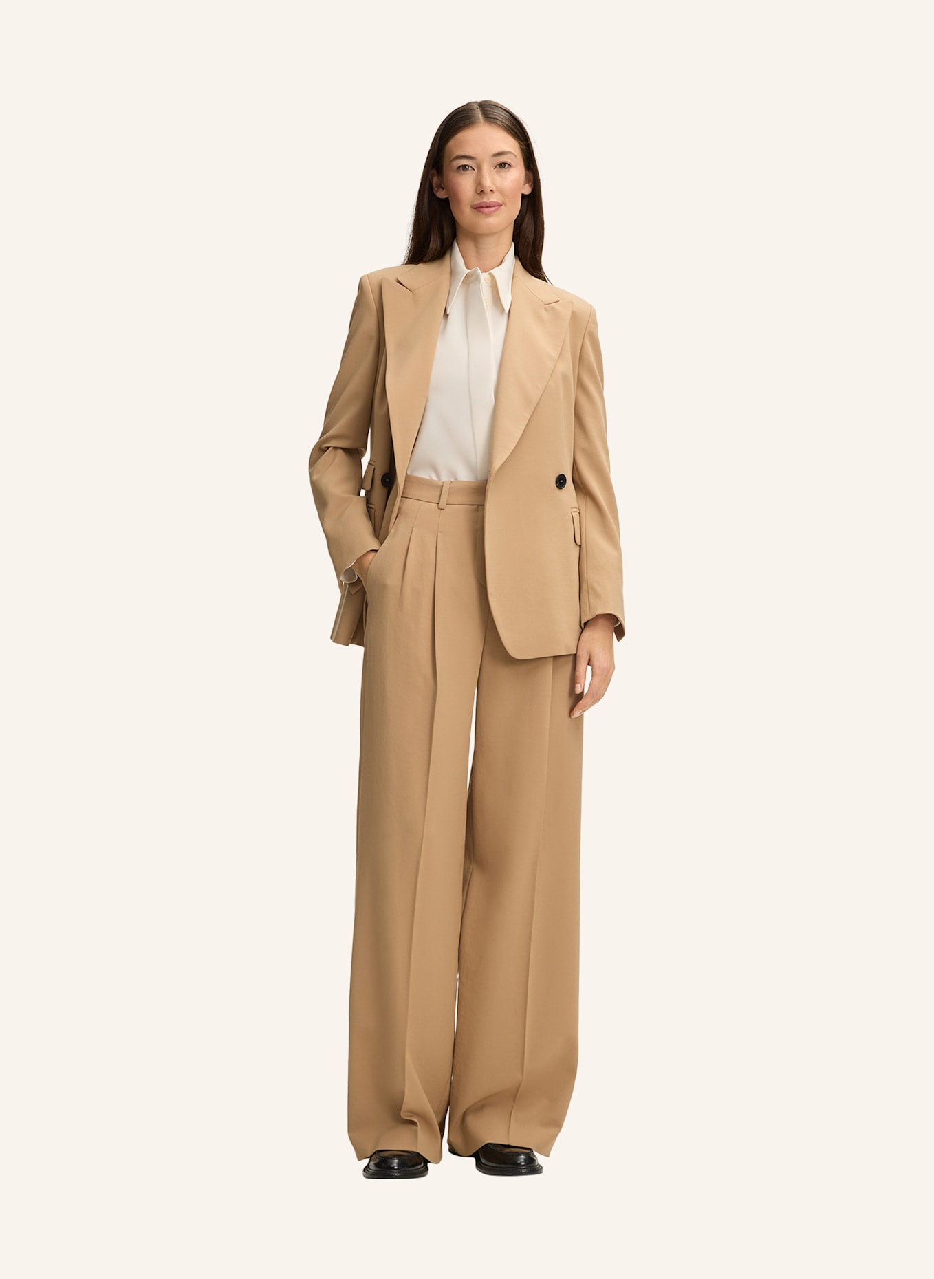 windsor. Bundfaltenhose: BRAUN