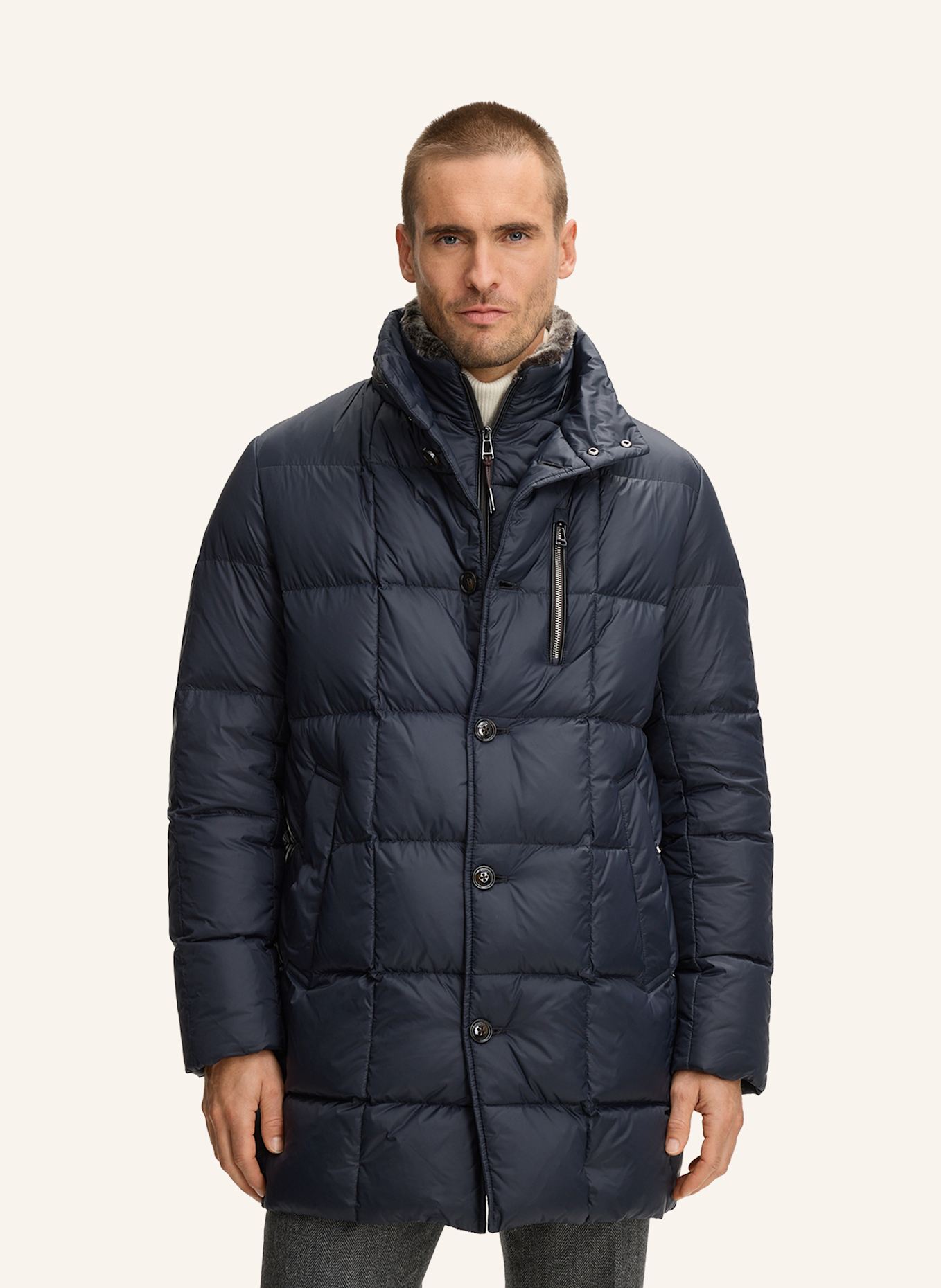 windsor. Steppmantel: DUNKELBLAU