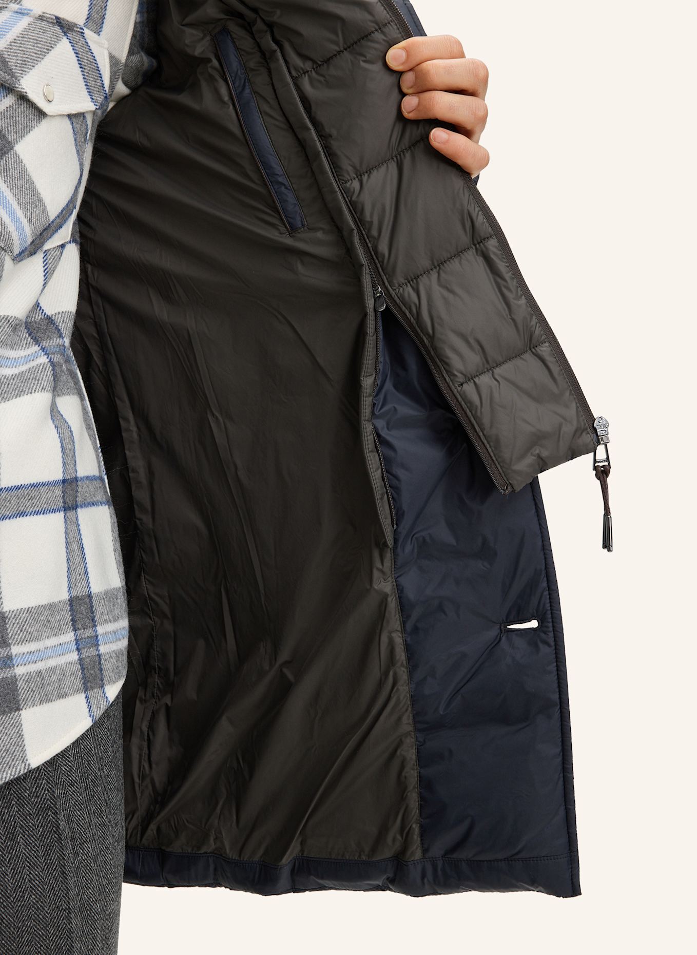 windsor. Steppmantel: DUNKELBLAU