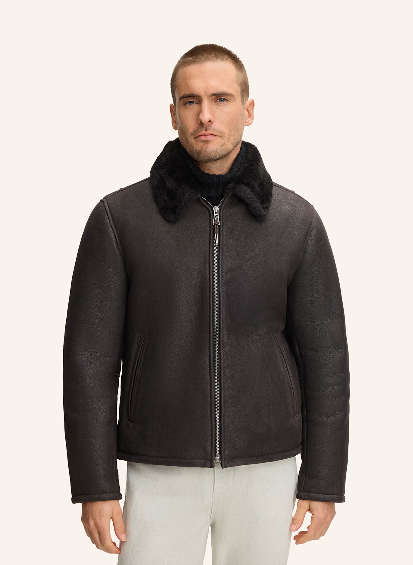 windsor. Lederjacke: BRAUN