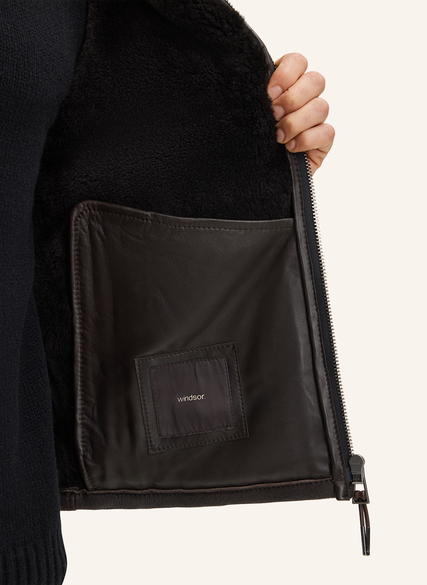 windsor. Lederjacke: BRAUN