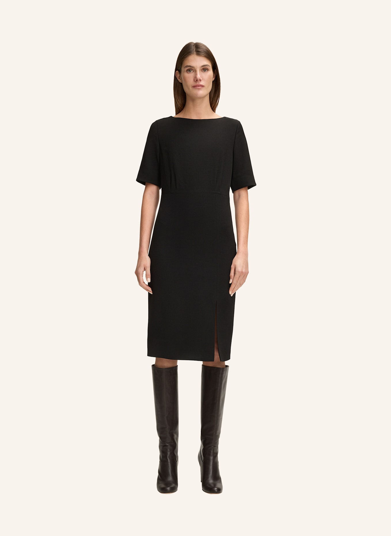 windsor. Kleid: SCHWARZ