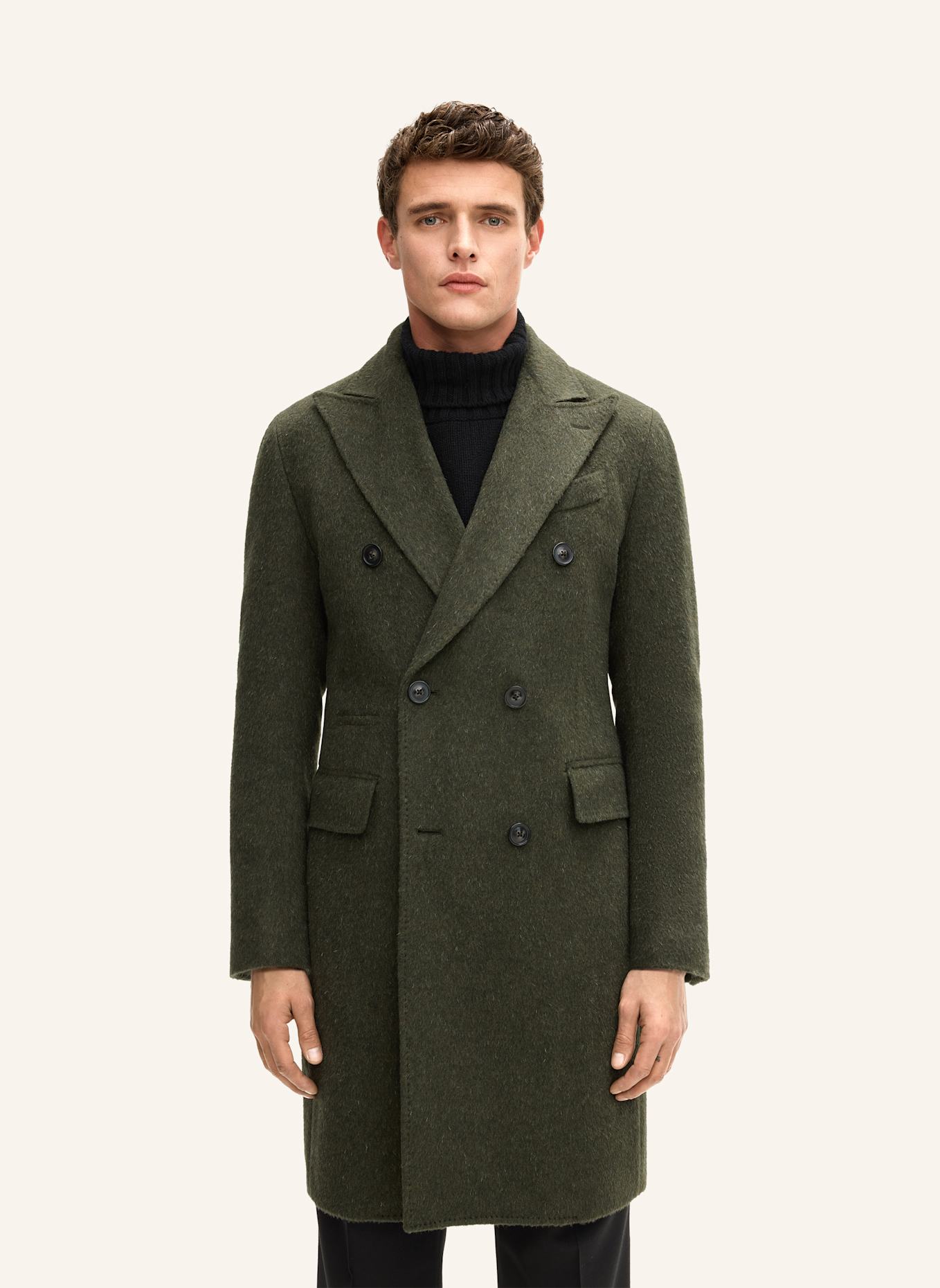 windsor. Mantel: OLIV