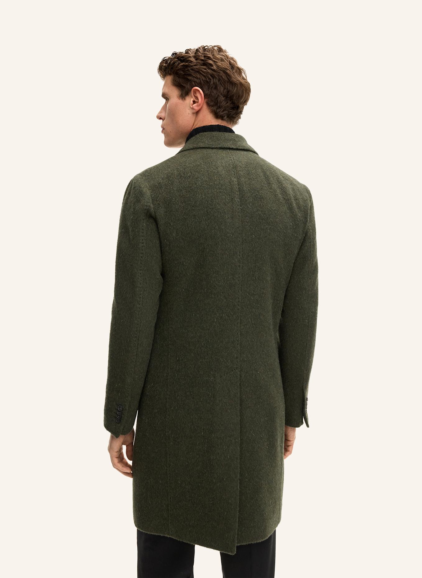 windsor. Mantel: OLIV