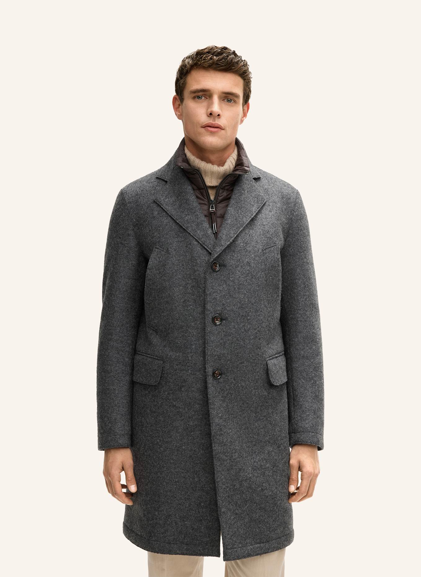 windsor. Mantel: GRAU