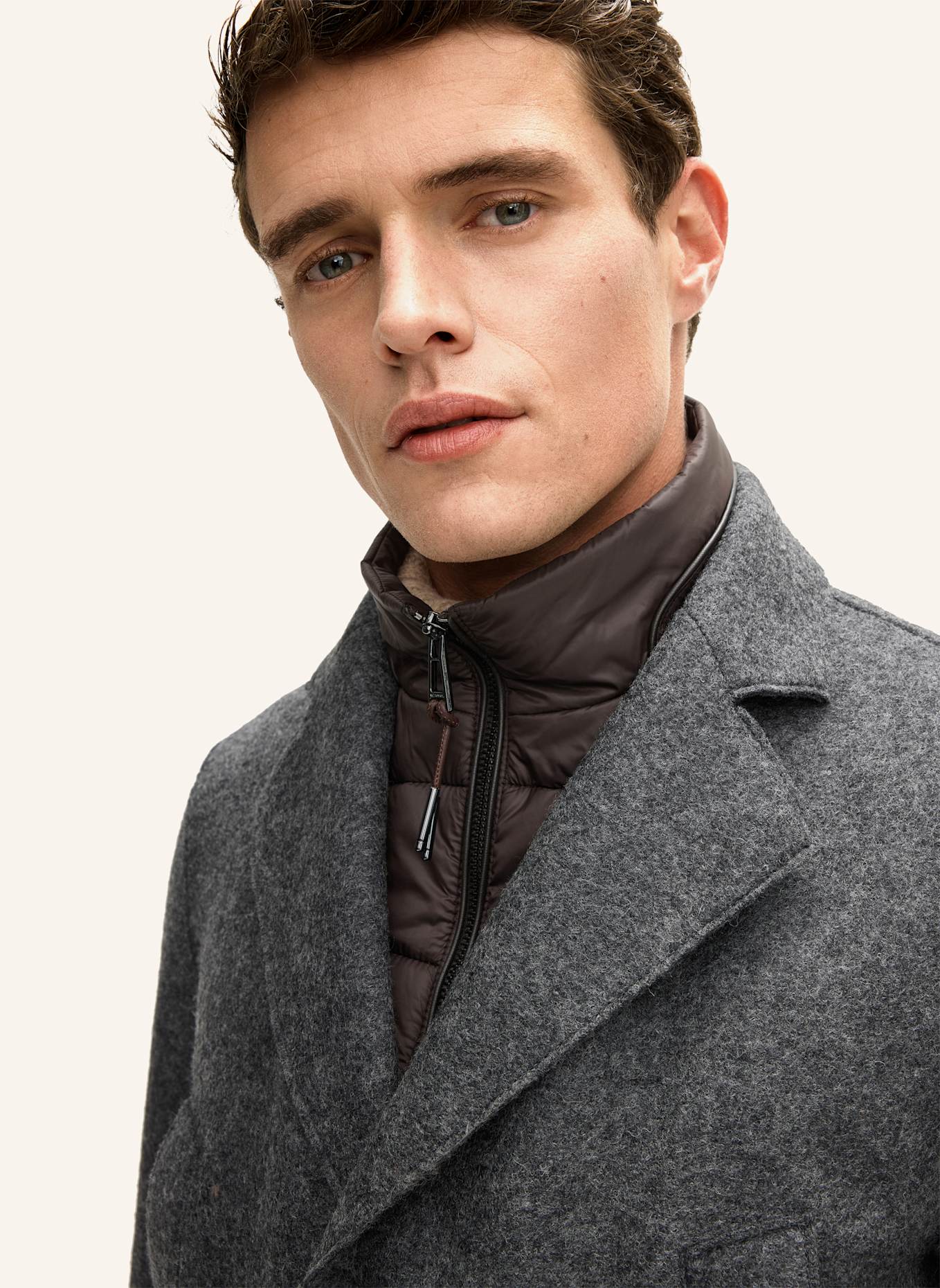 windsor. Mantel: GRAU