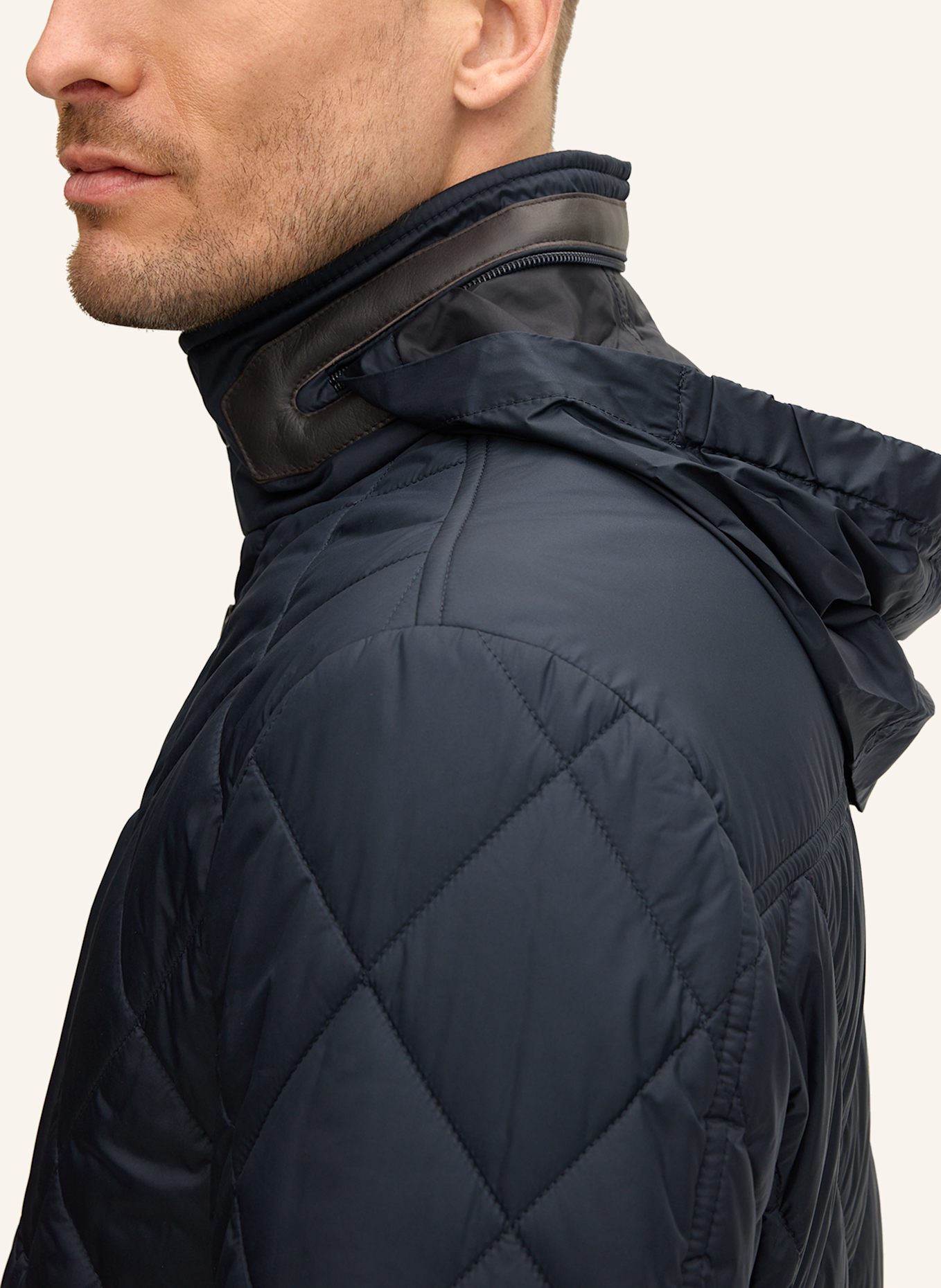 windsor. Steppjacke: DUNKELBLAU