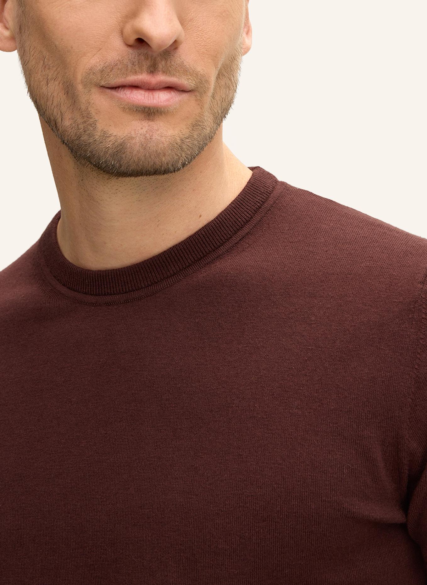 windsor. Strickshirt: ROT