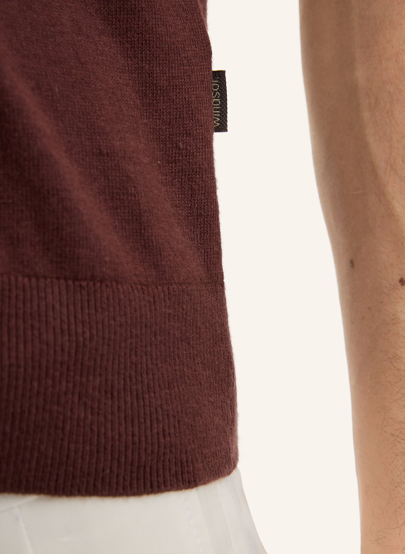 windsor. Strickshirt: ROT