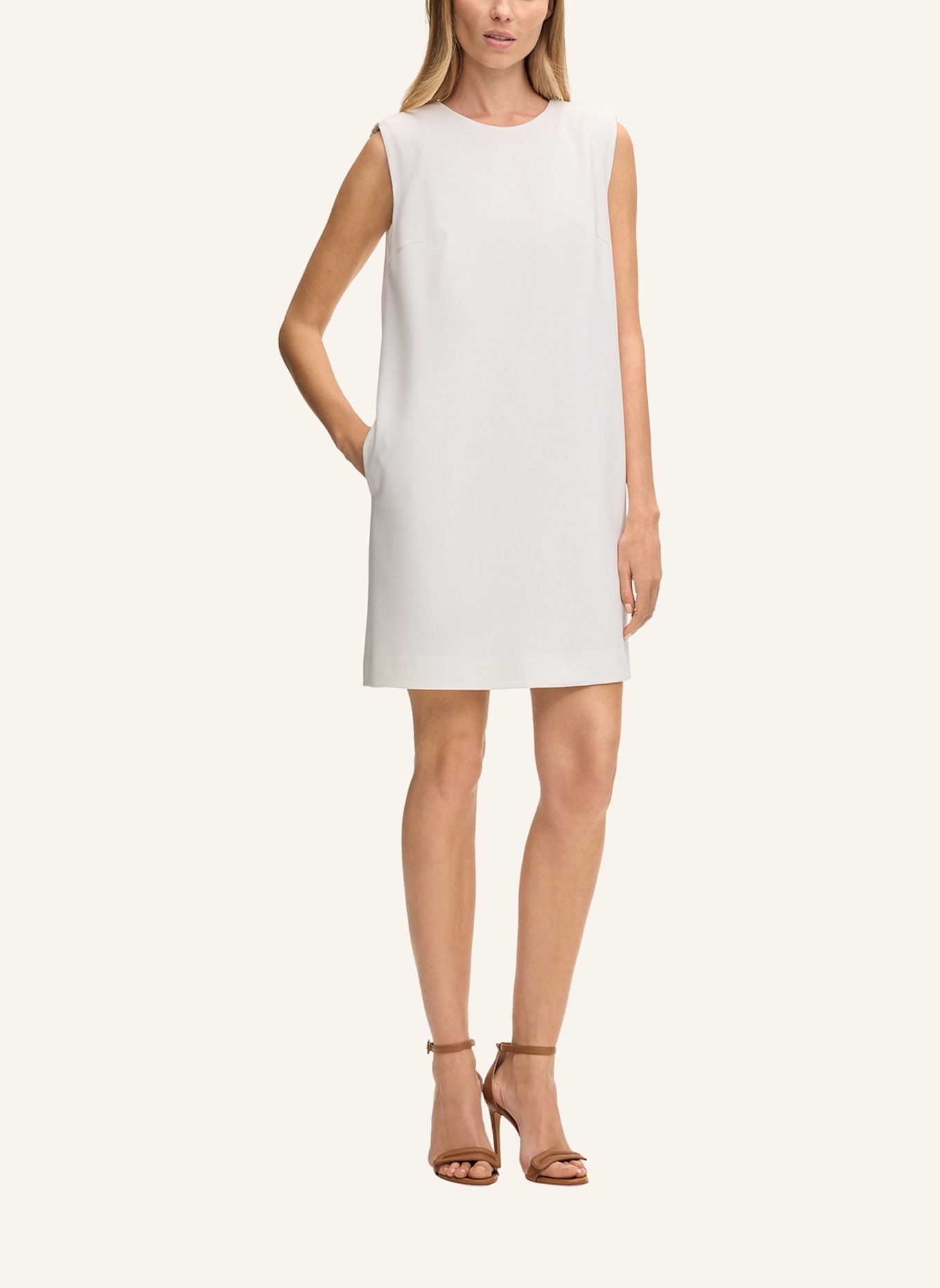 windsor. Etuikleid: WEISS