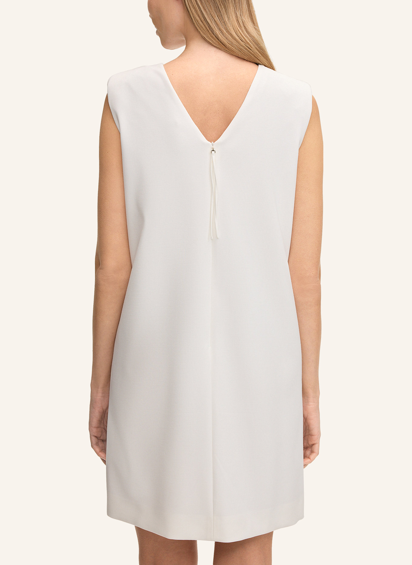 windsor. Etuikleid: WEISS