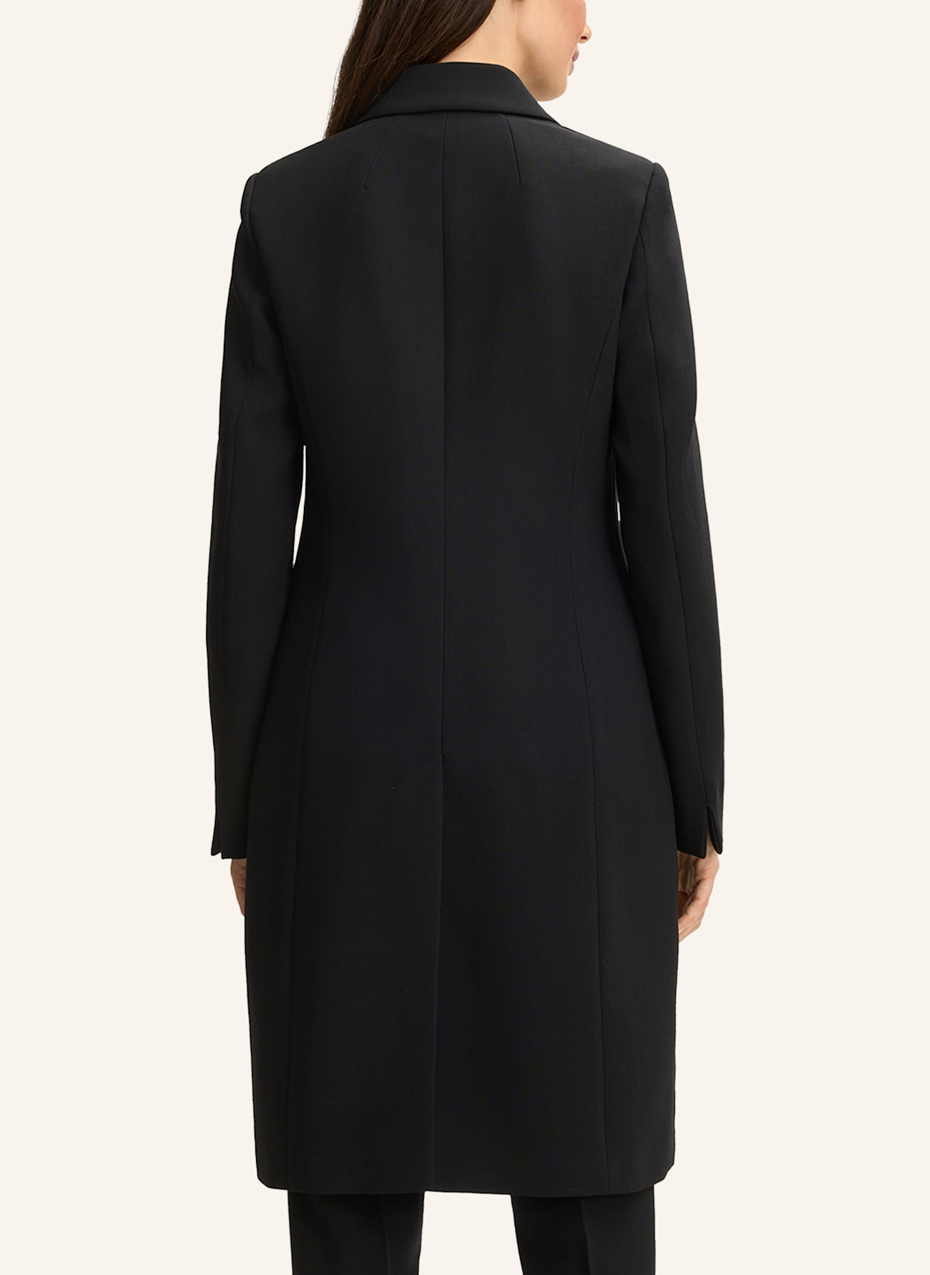 windsor. Mantel: SCHWARZ