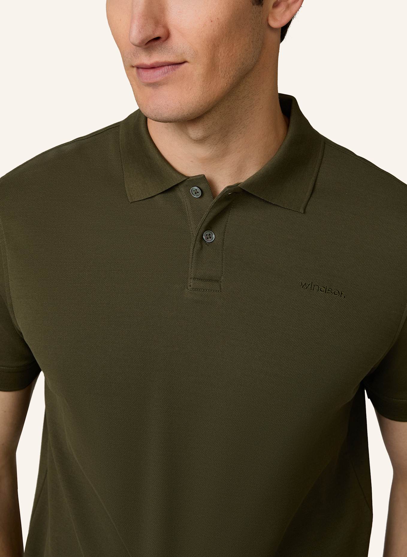 windsor. Poloshirt: OLIV