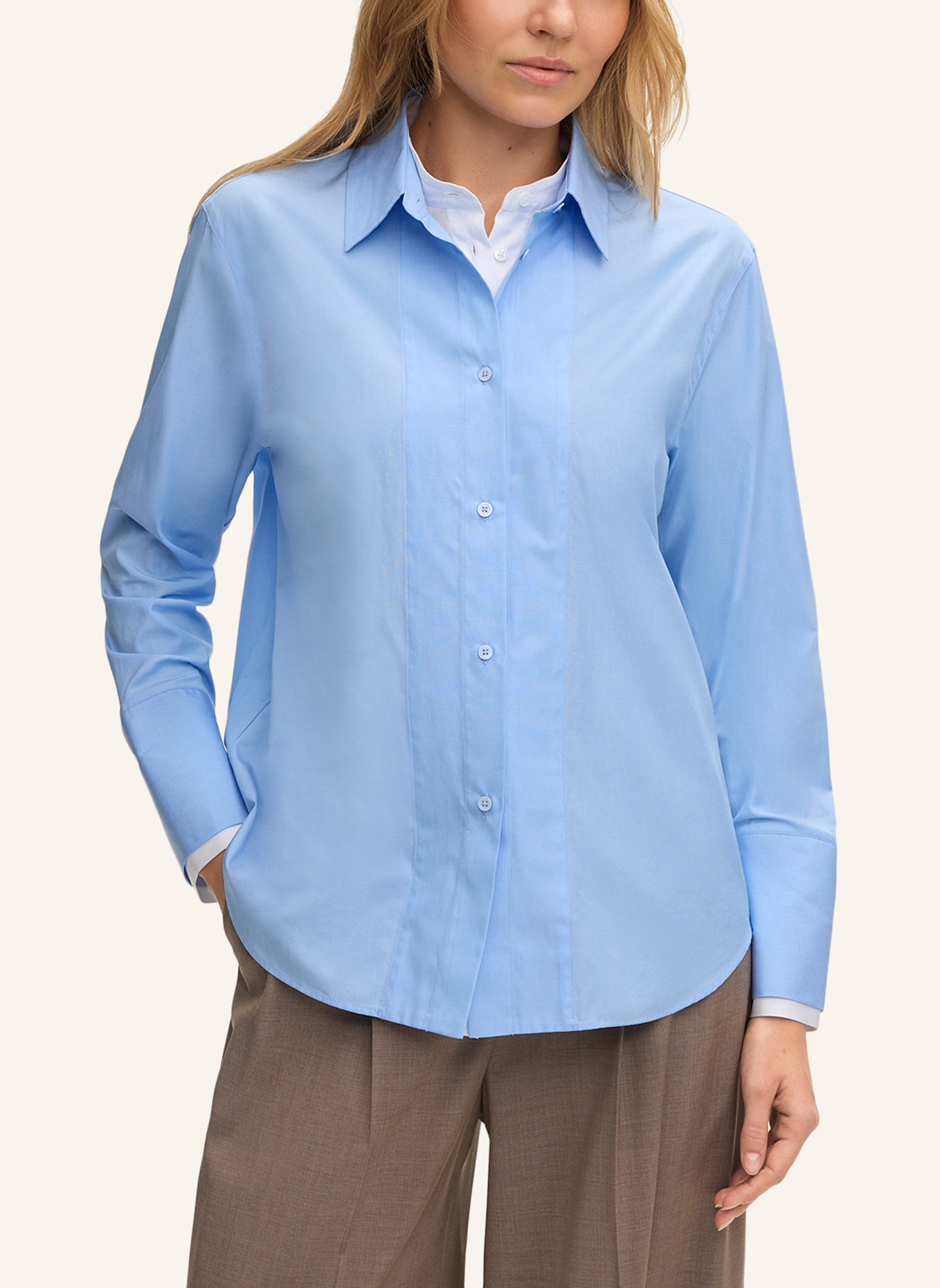 windsor. Hemdbluse: HELLBLAU