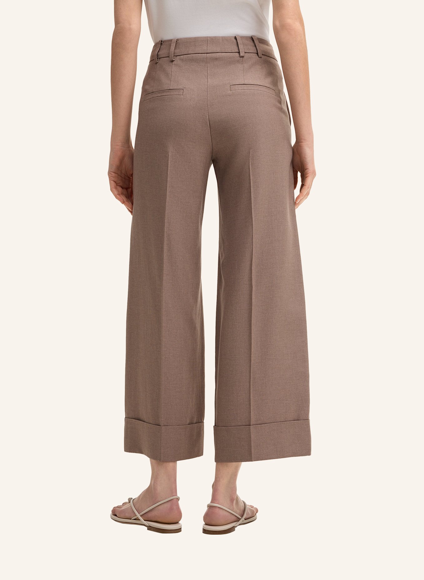 windsor. Culotte: BRAUN