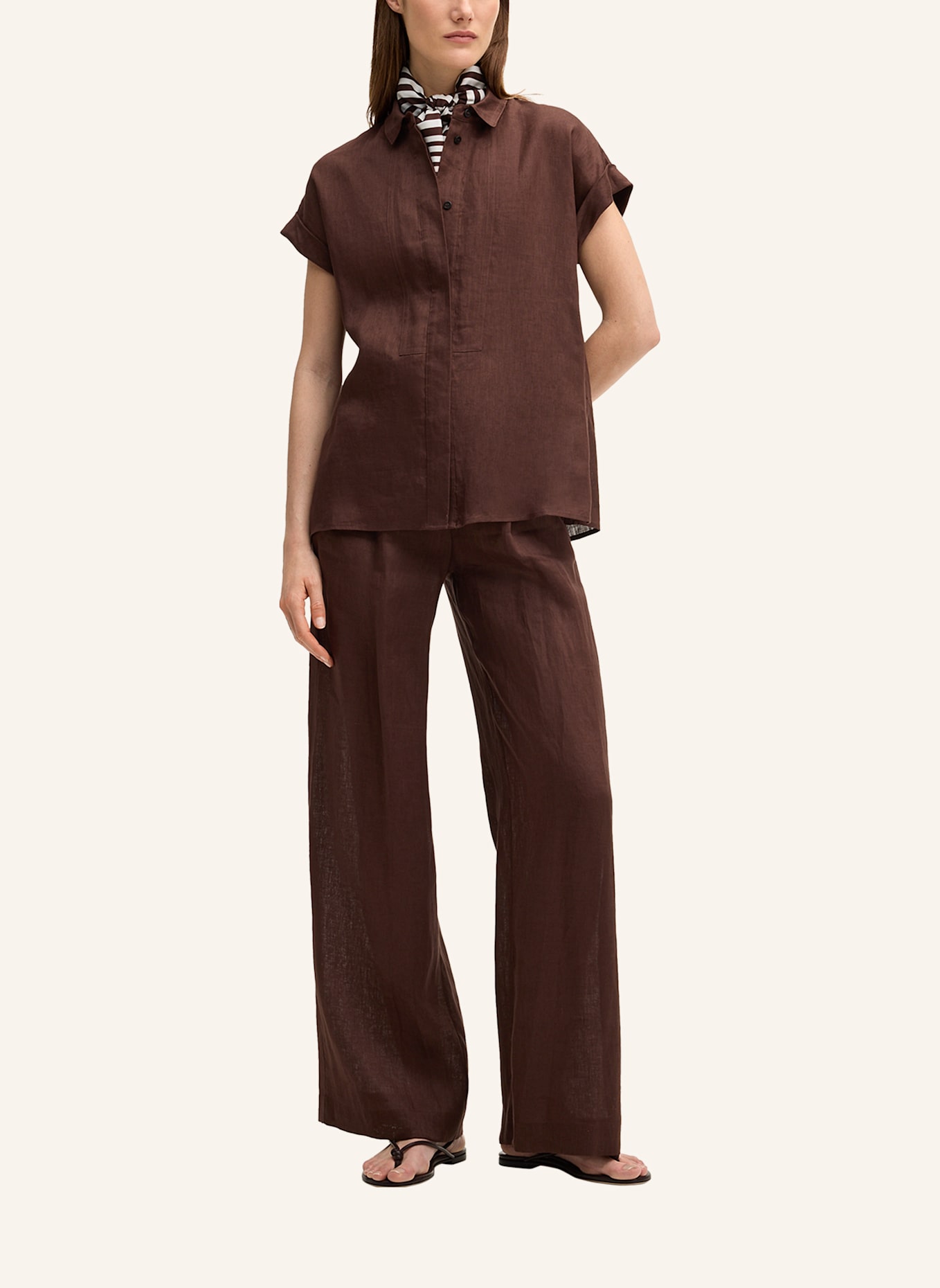 windsor. Hemdbluse: DUNKELBRAUN