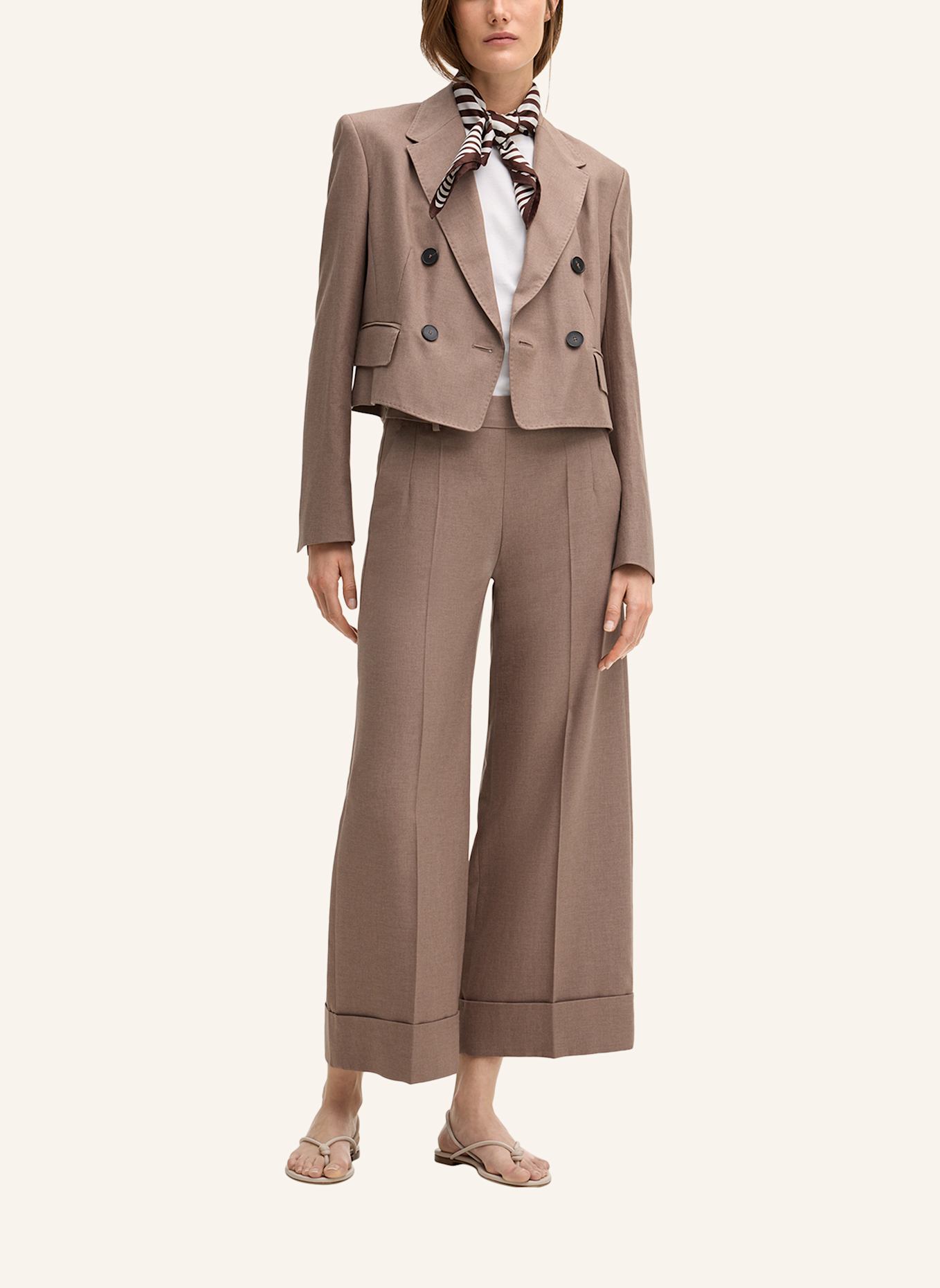 windsor. Blazer: BRAUN