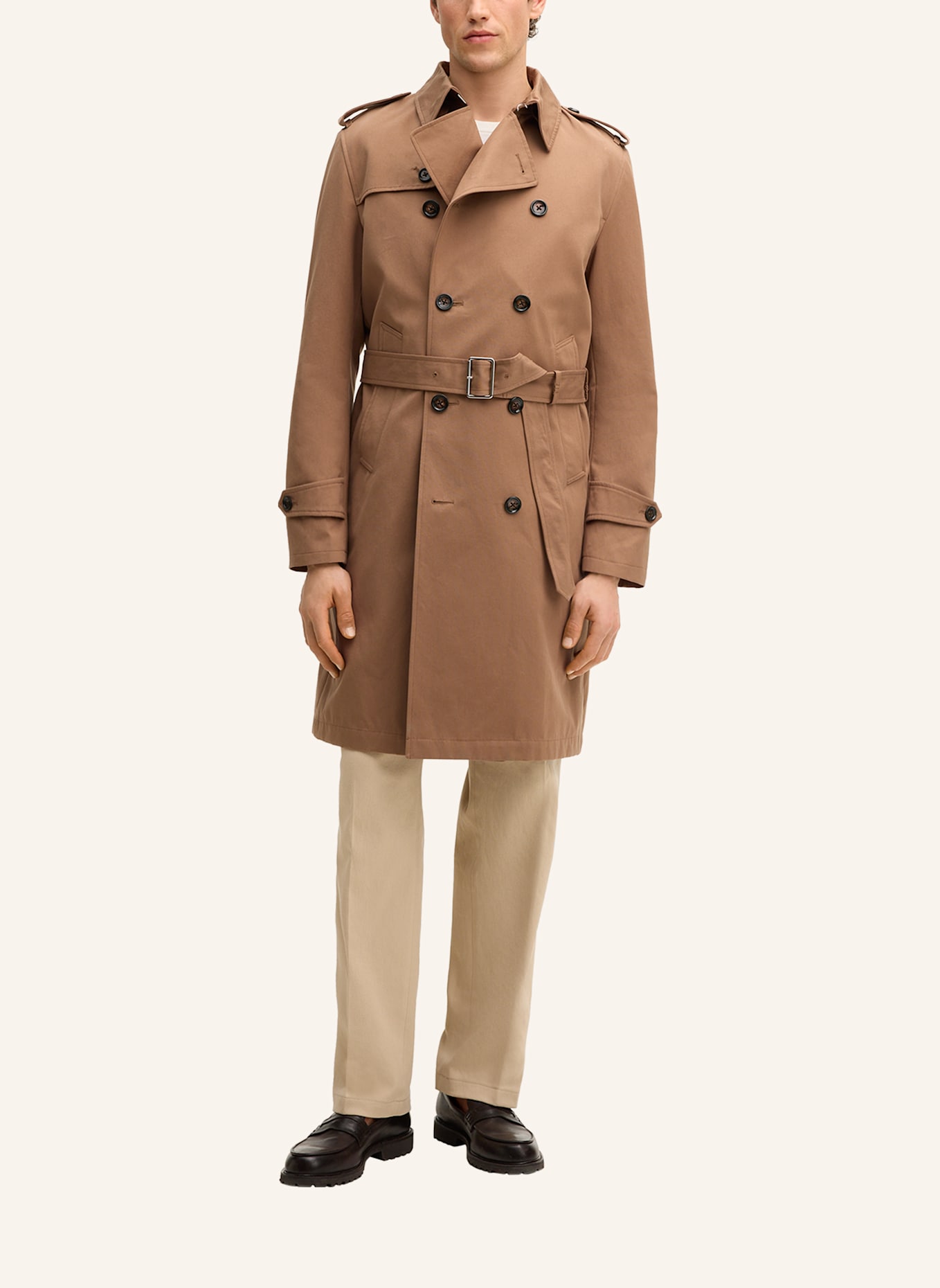 windsor. Mantel: CAMEL