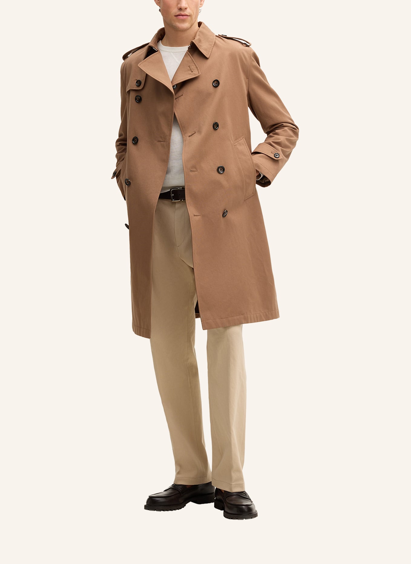 windsor. Mantel: CAMEL