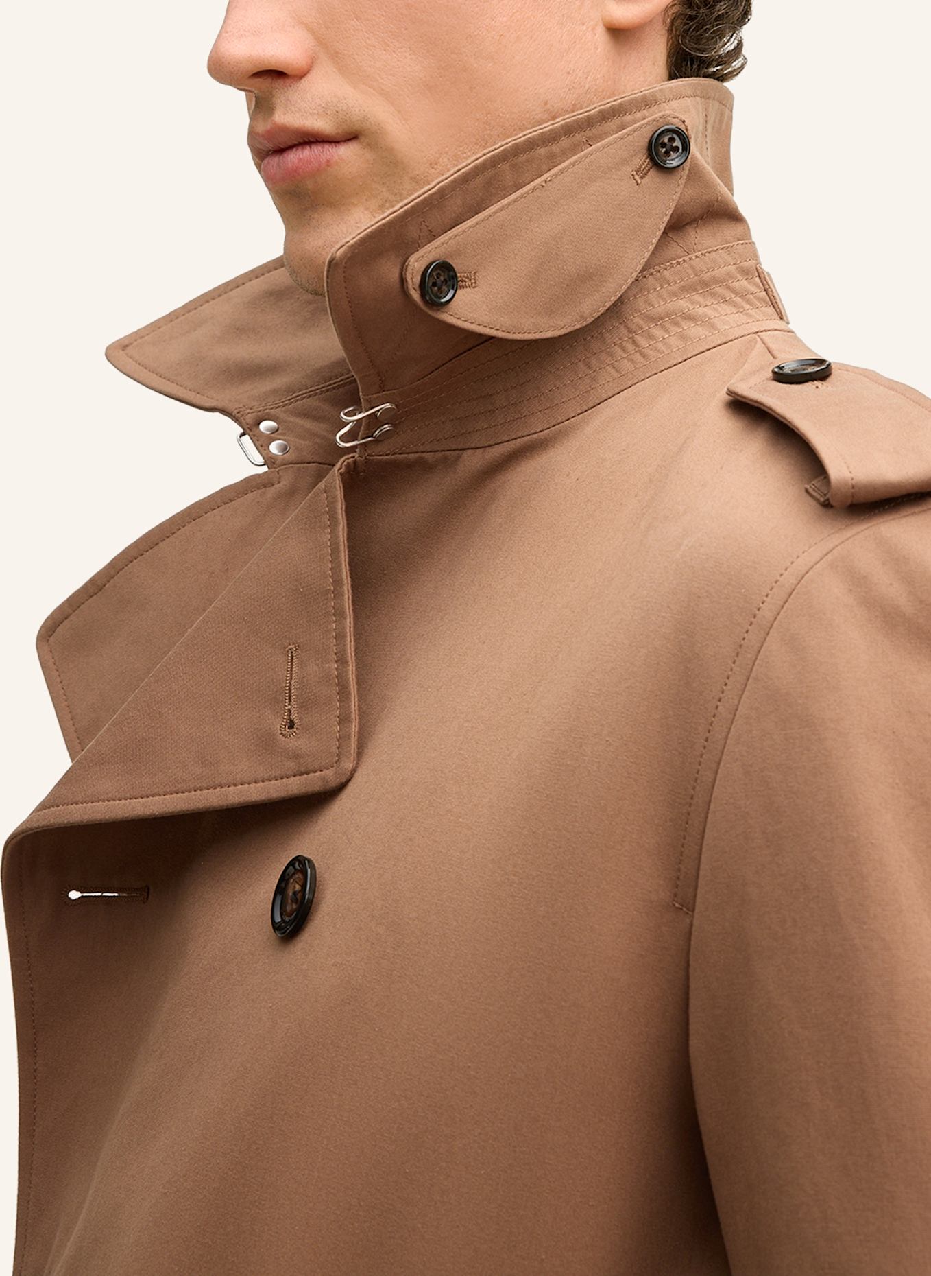 windsor. Mantel: CAMEL