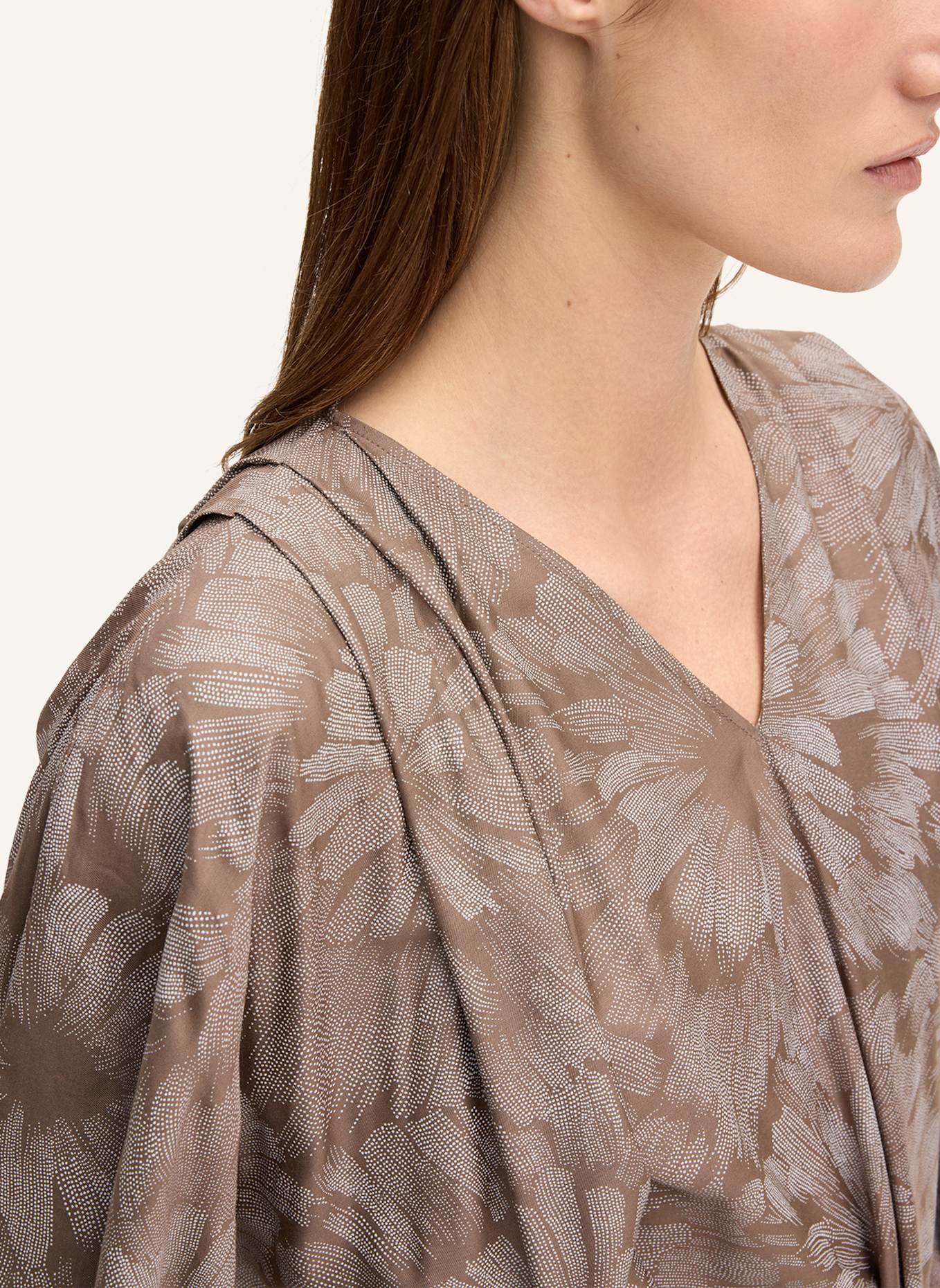 windsor. Kleid: BRAUN