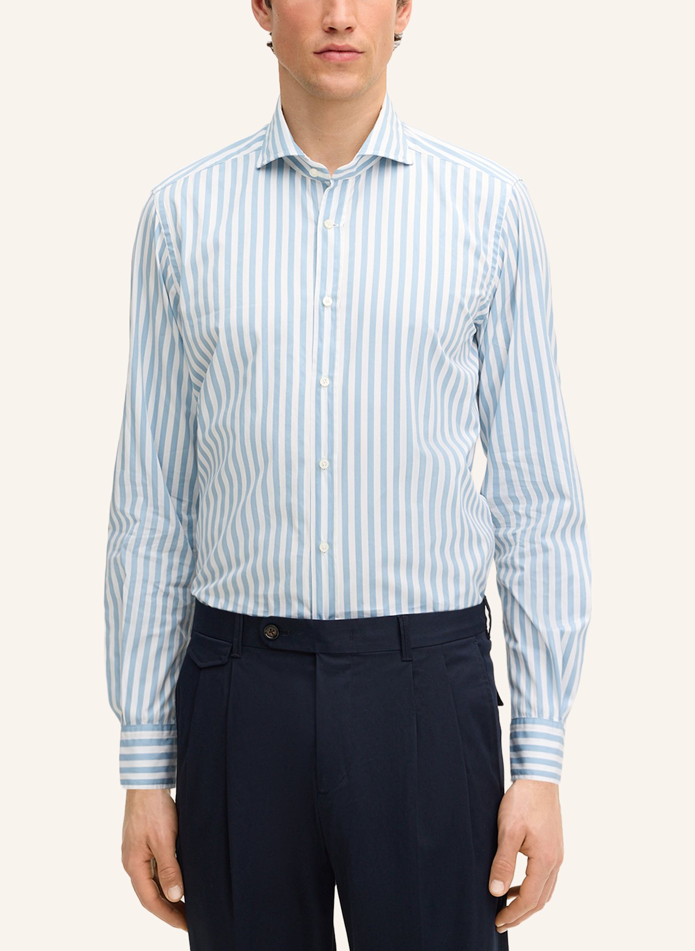 windsor. Hemd LANO Shaped Fit: HELLBLAU