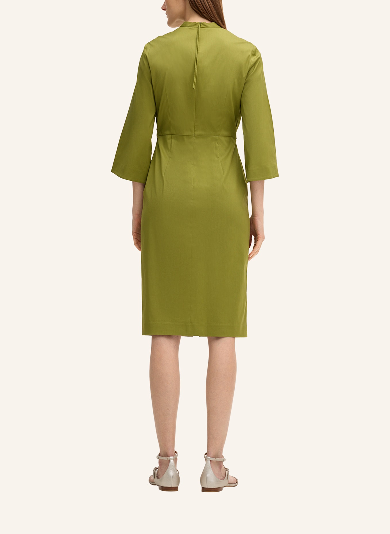 windsor. Kleid: GRÜN