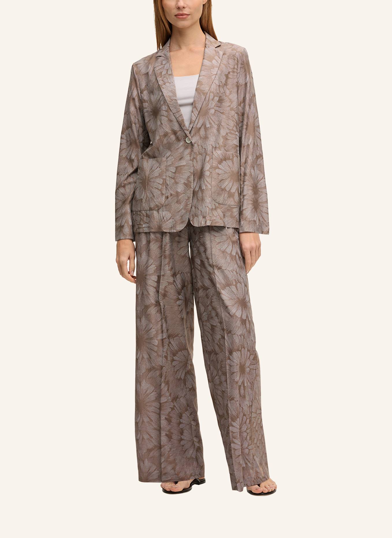 windsor. Blazer: BRAUN