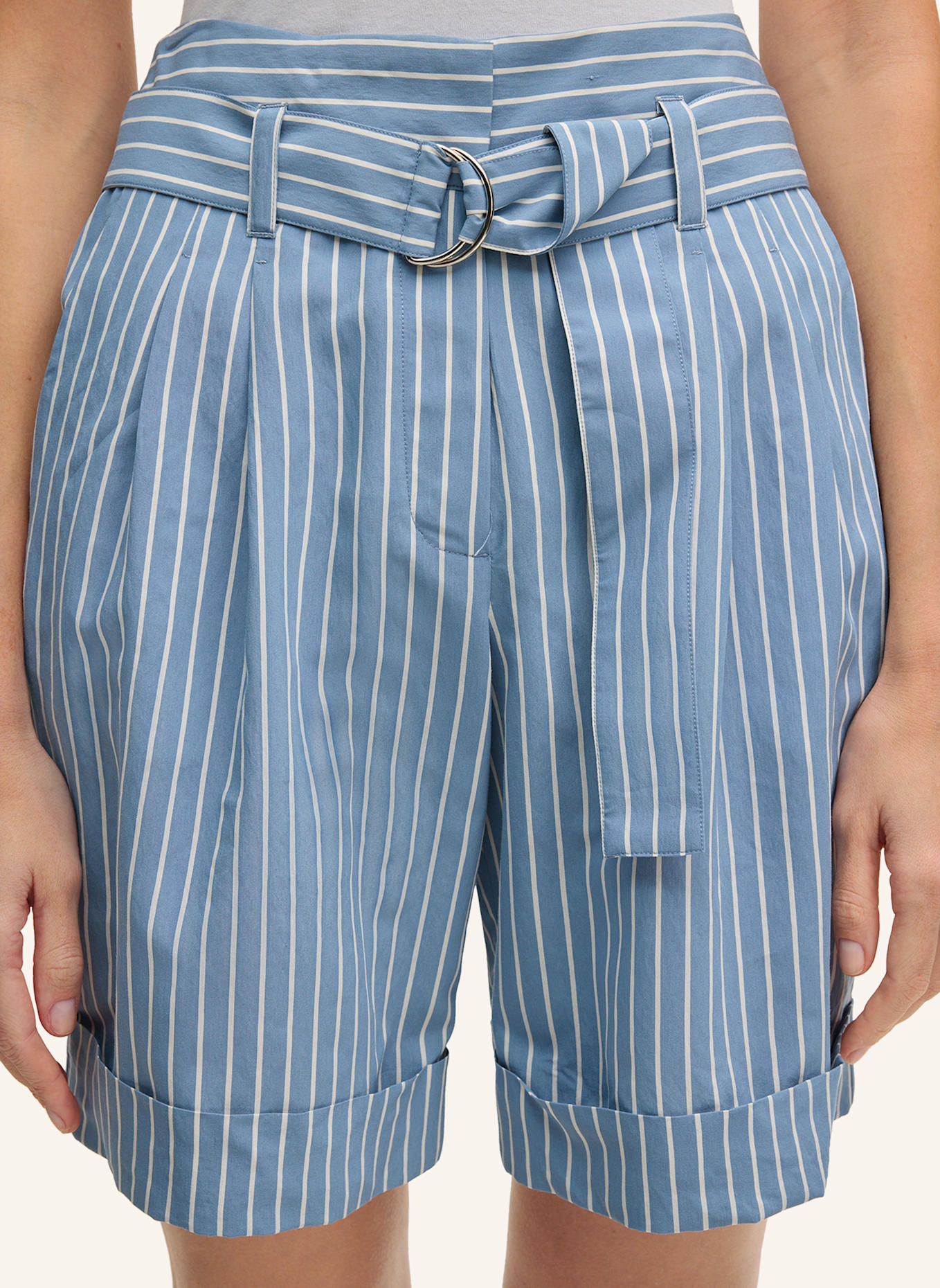 windsor. Shorts: HELLBLAU