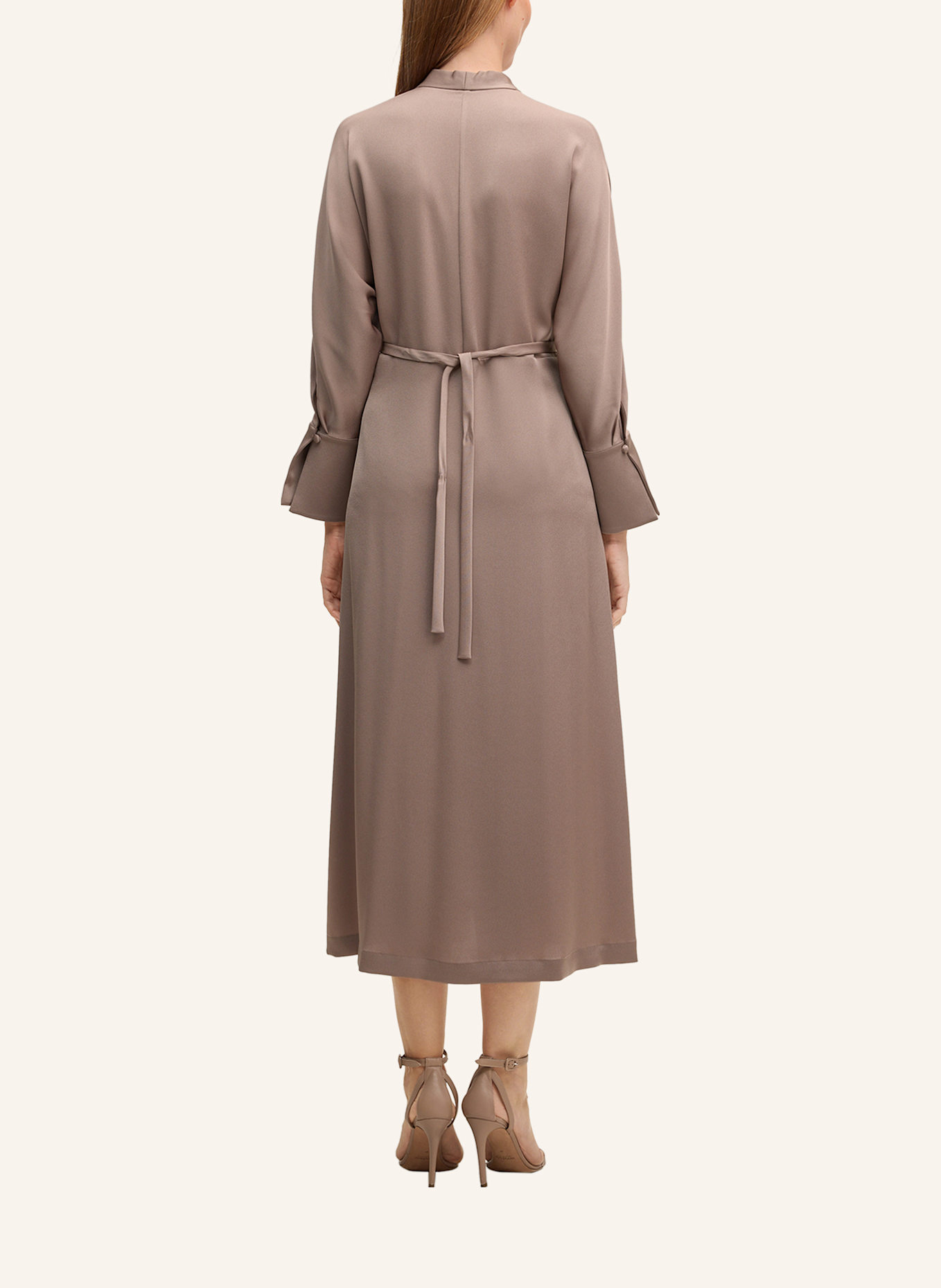 windsor. Kleid: BRAUN