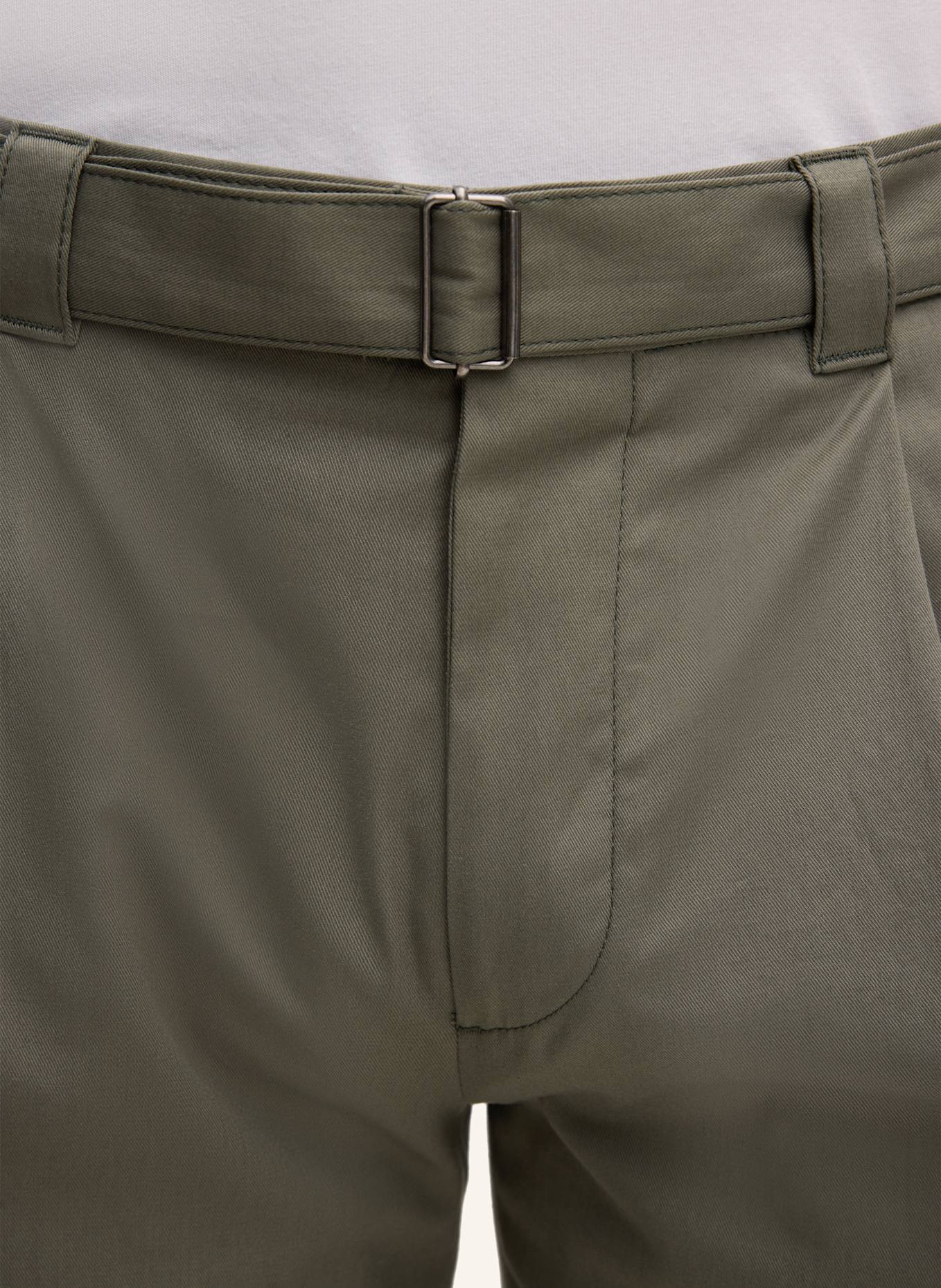 windsor. Shorts Relaxed Fit: OLIV