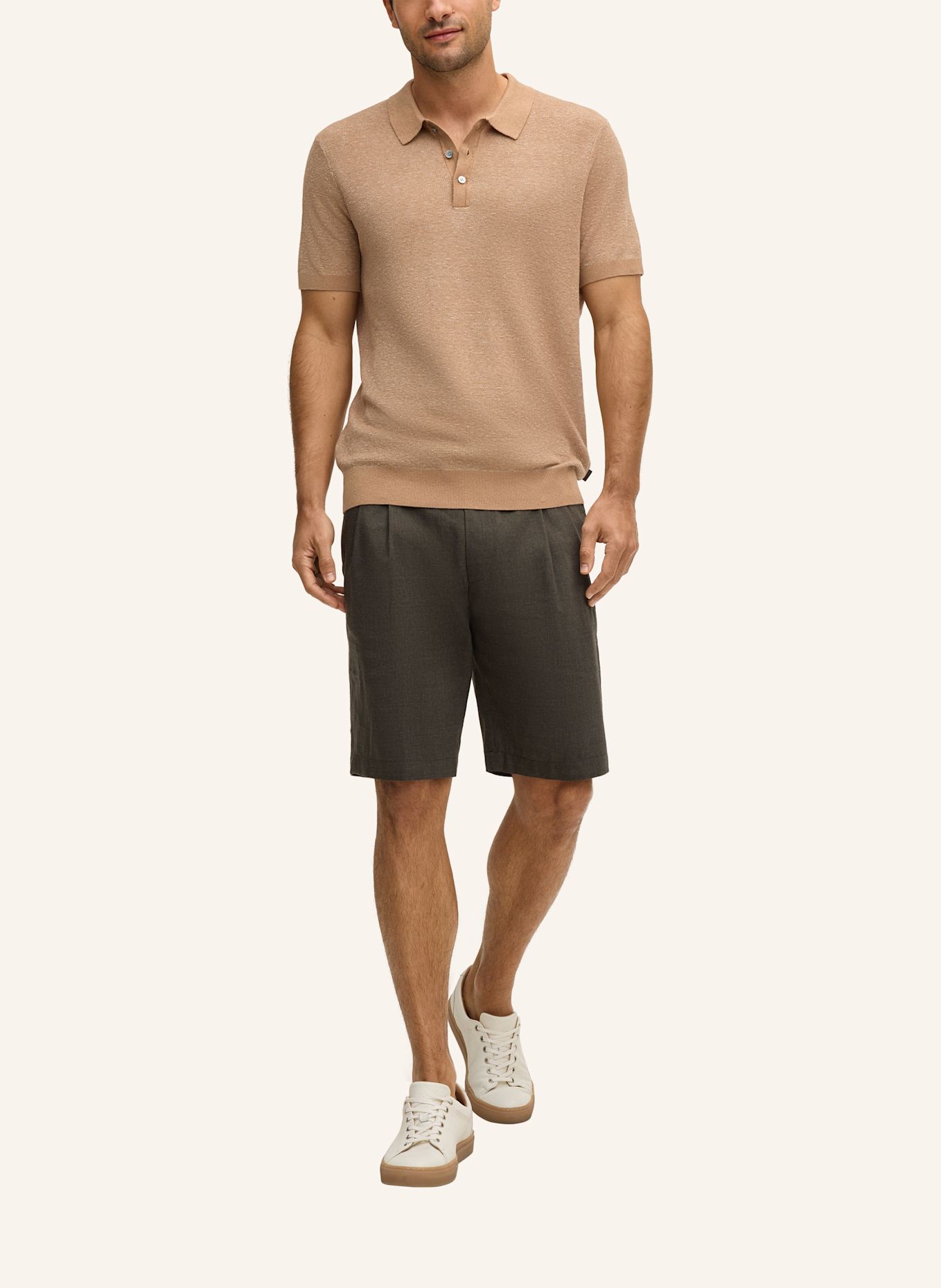 windsor. Poloshirt: CAMEL