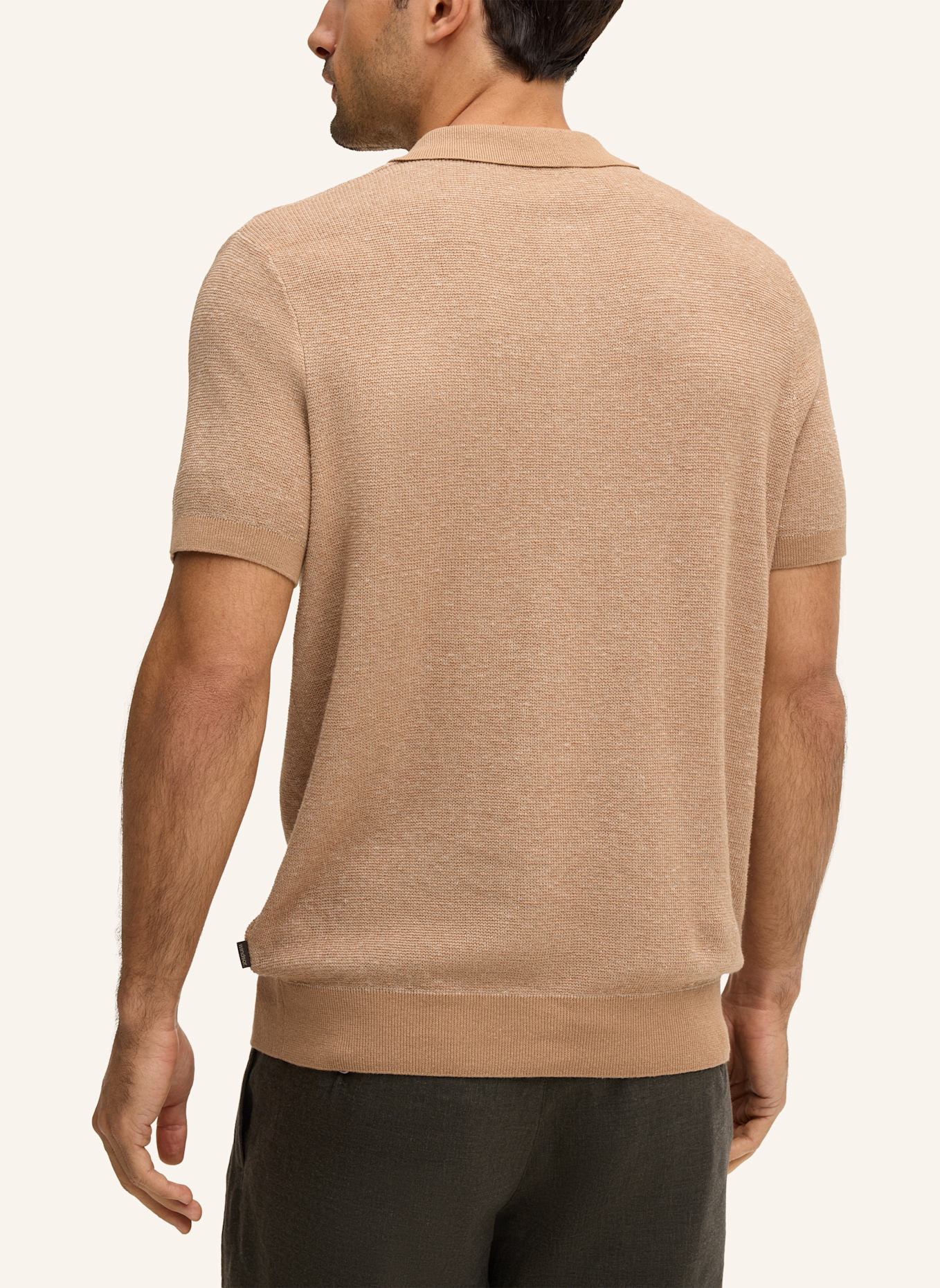 windsor. Poloshirt: CAMEL