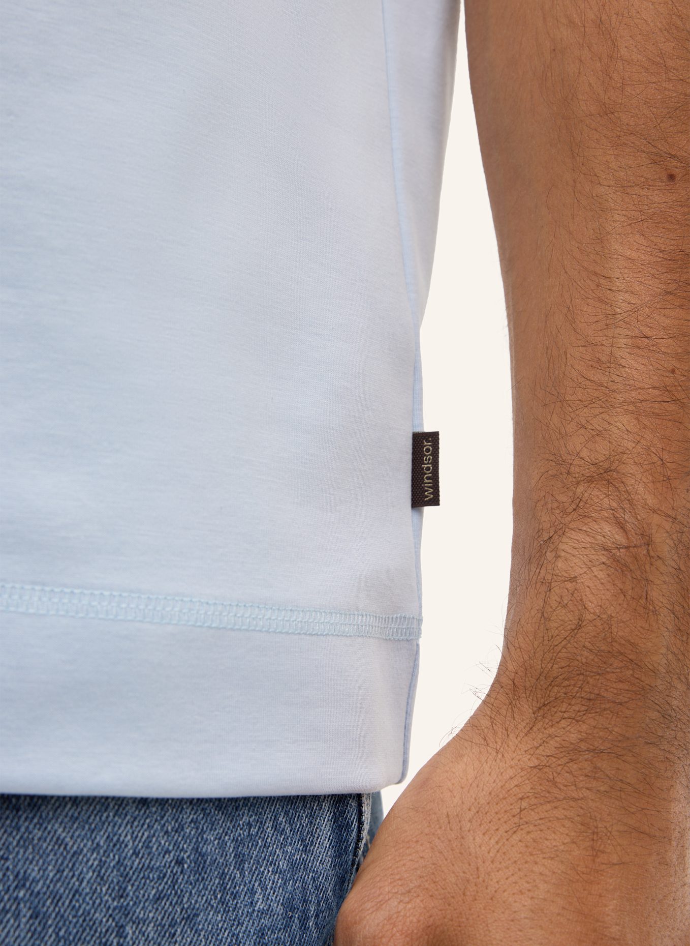 windsor. T-Shirt: HELLBLAU