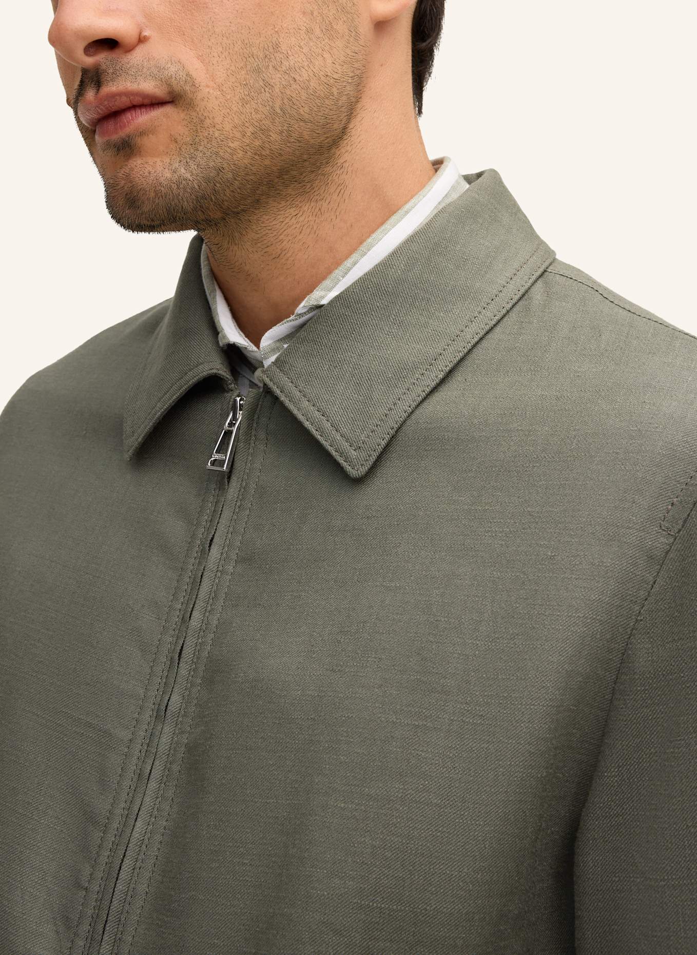 windsor. Blouson: GRÜN