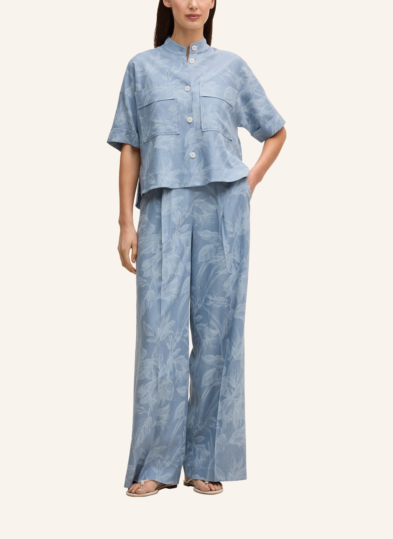 windsor. Marlenehose: HELLBLAU