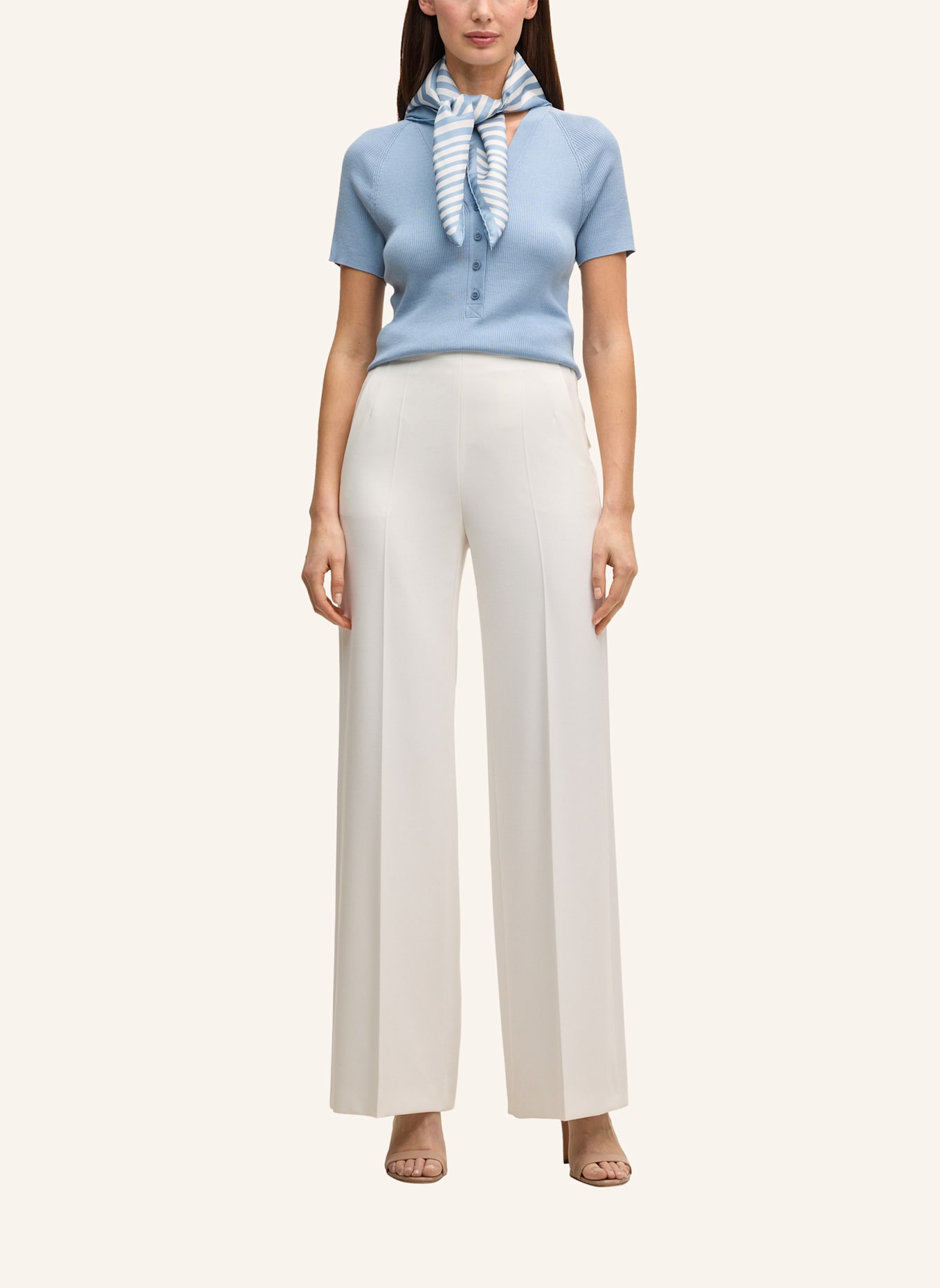 windsor. Strickshirt: HELLBLAU