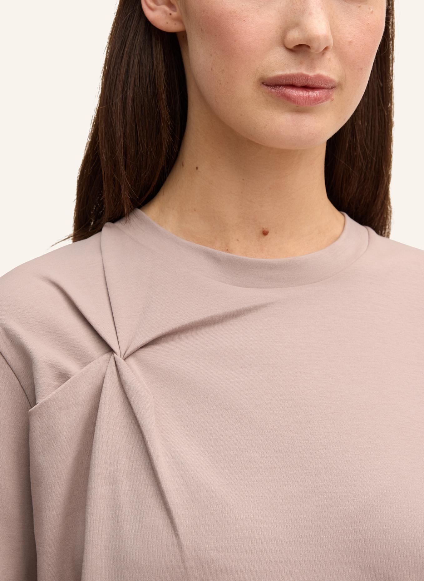 windsor. T-Shirt: TAUPE