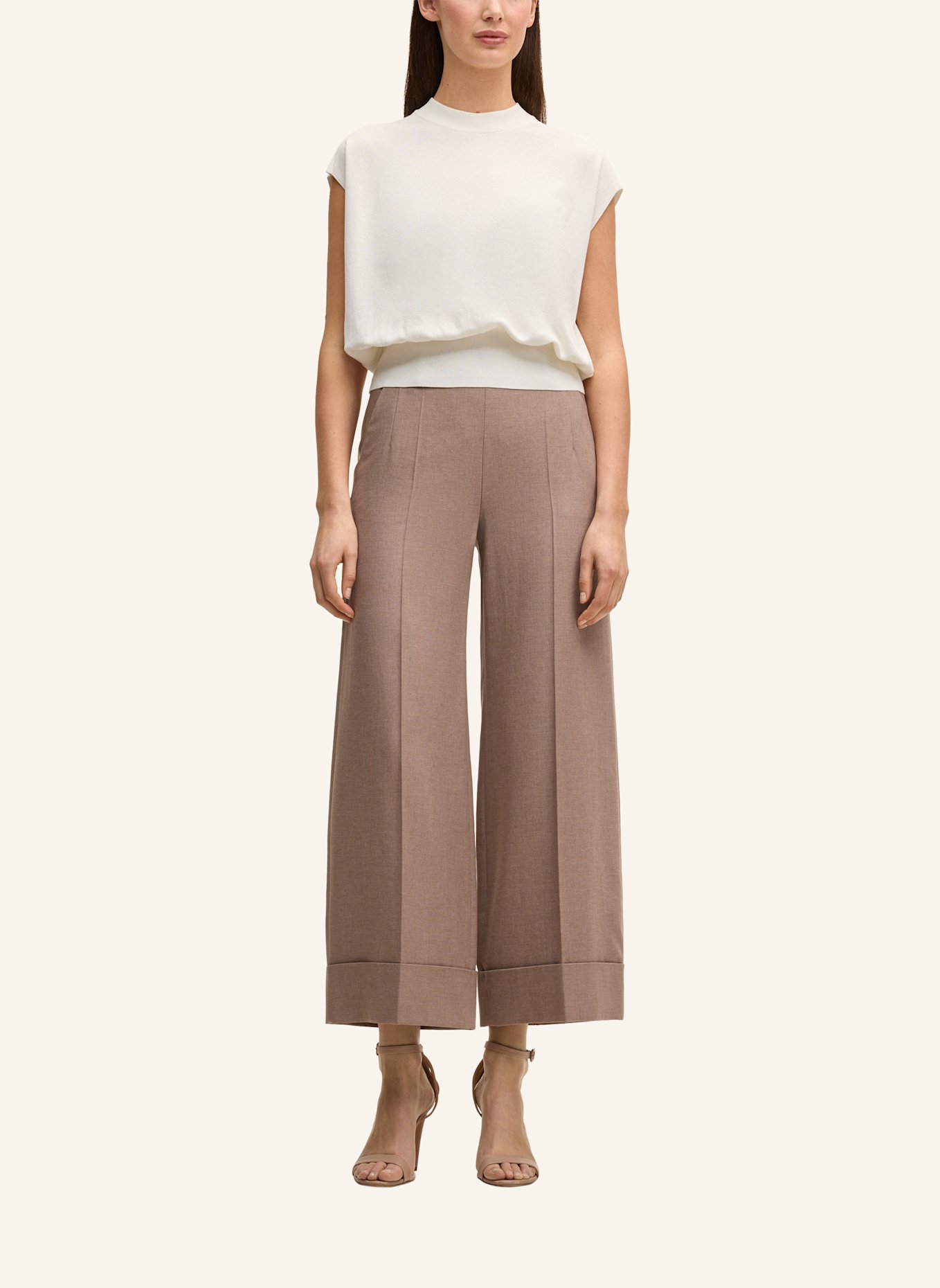 windsor. Strickshirt: WEISS