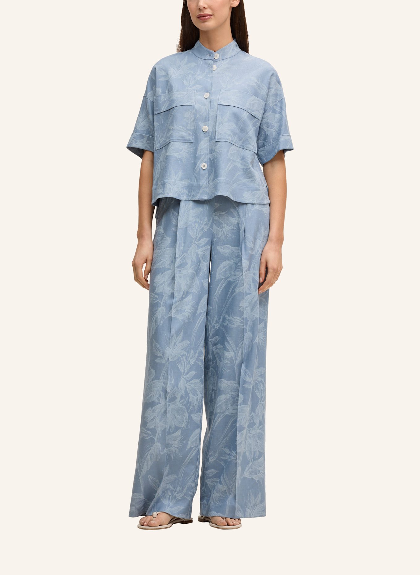 windsor. Hemdbluse: HELLBLAU