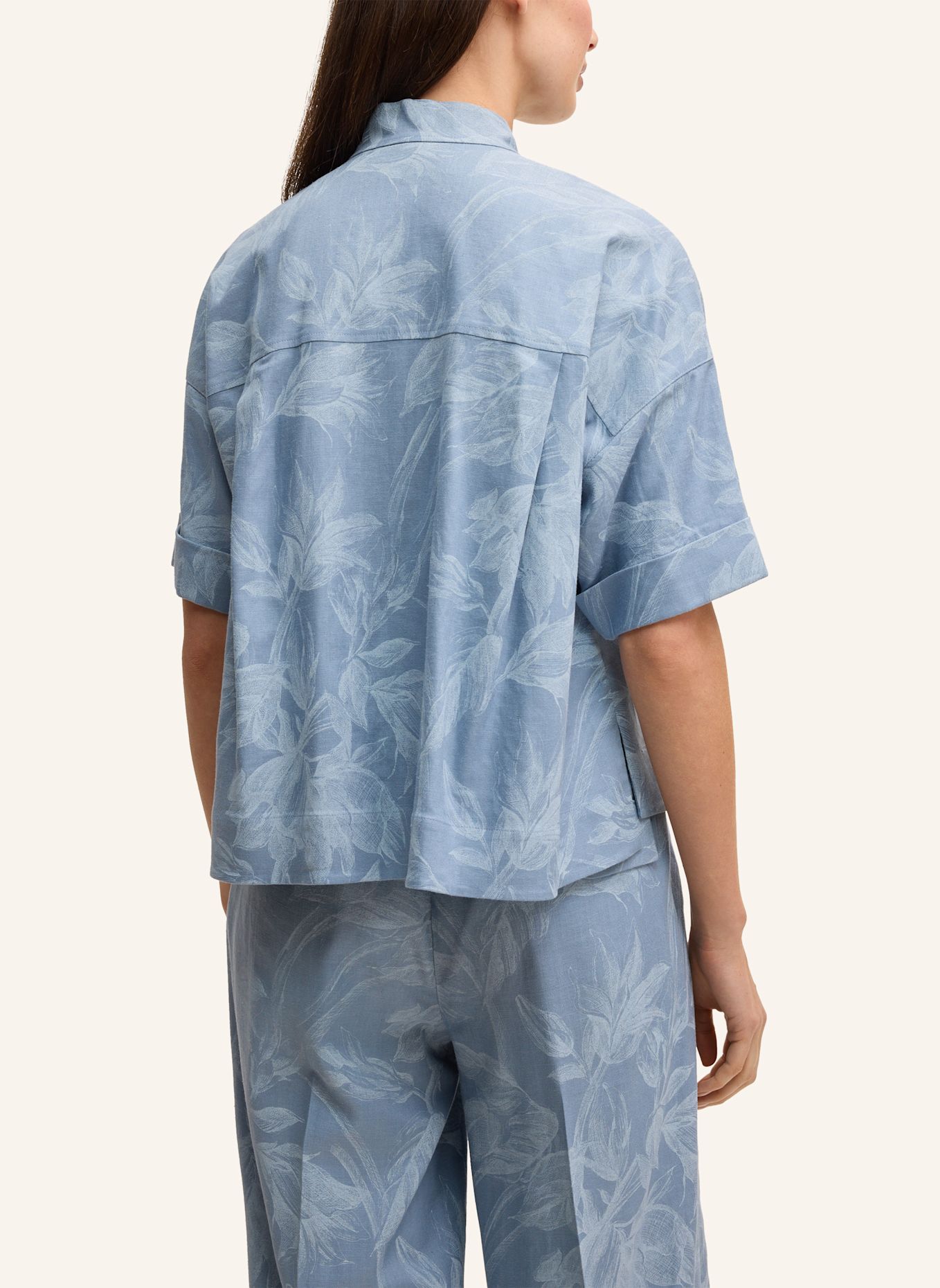 windsor. Hemdbluse: HELLBLAU