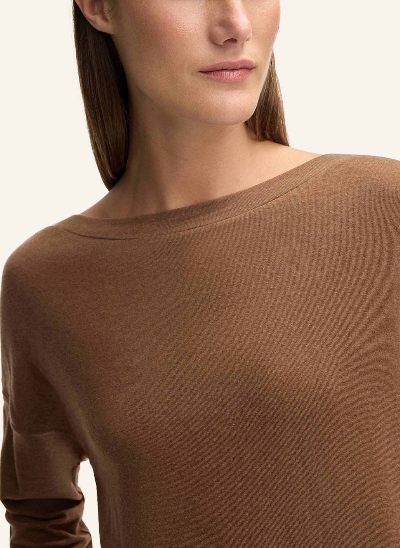 windsor. Longsleeve: BRAUN