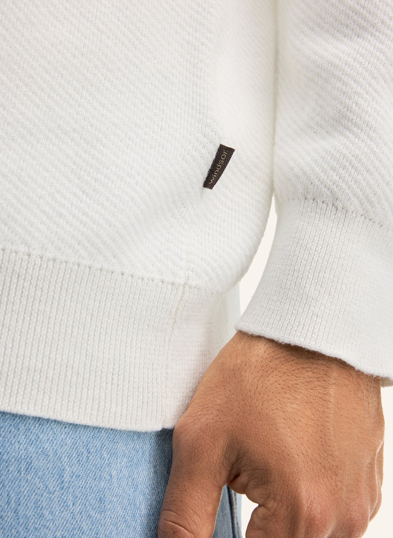 windsor. Pullover: WEISS