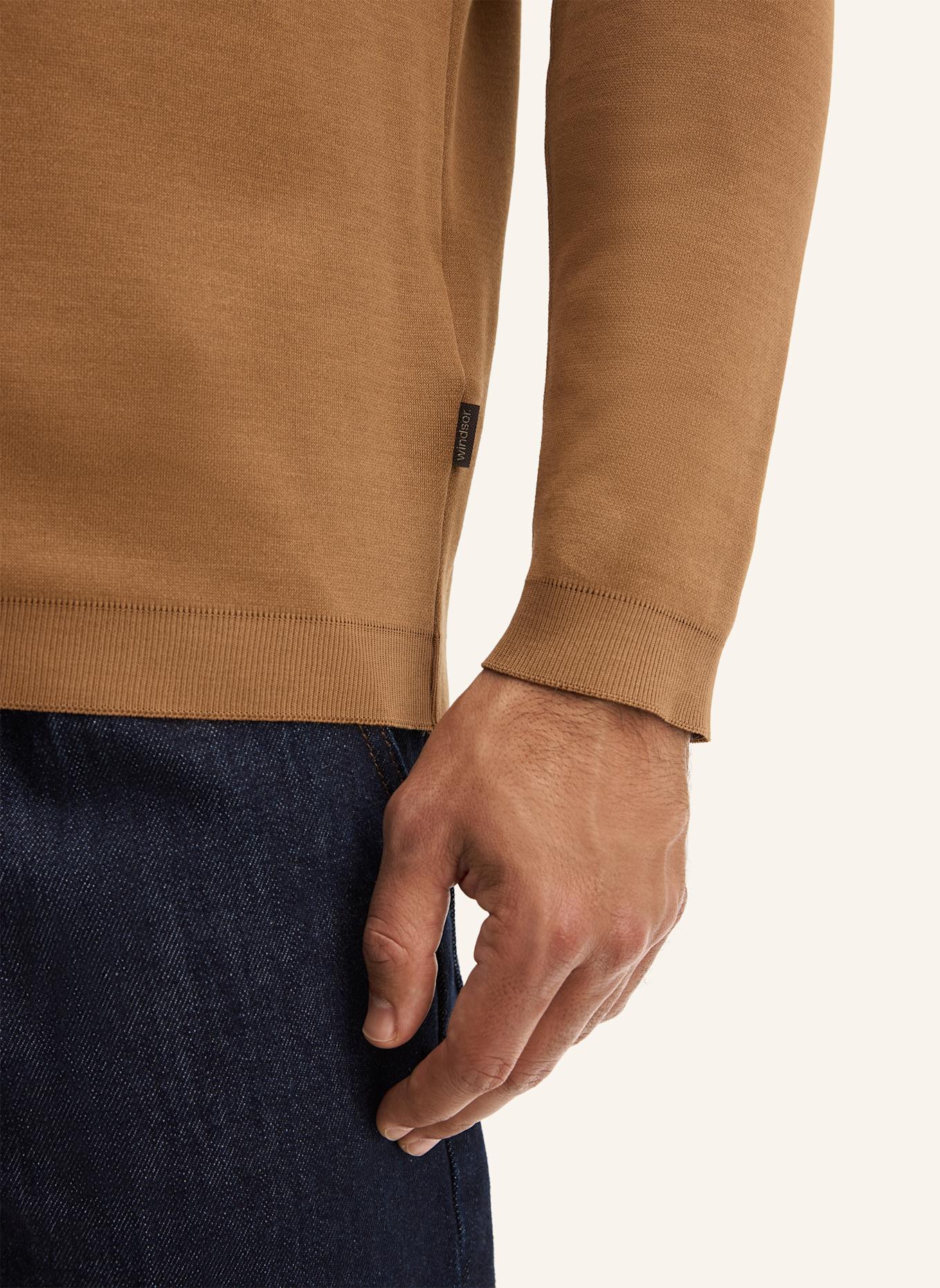 windsor. Poloshirt: CAMEL
